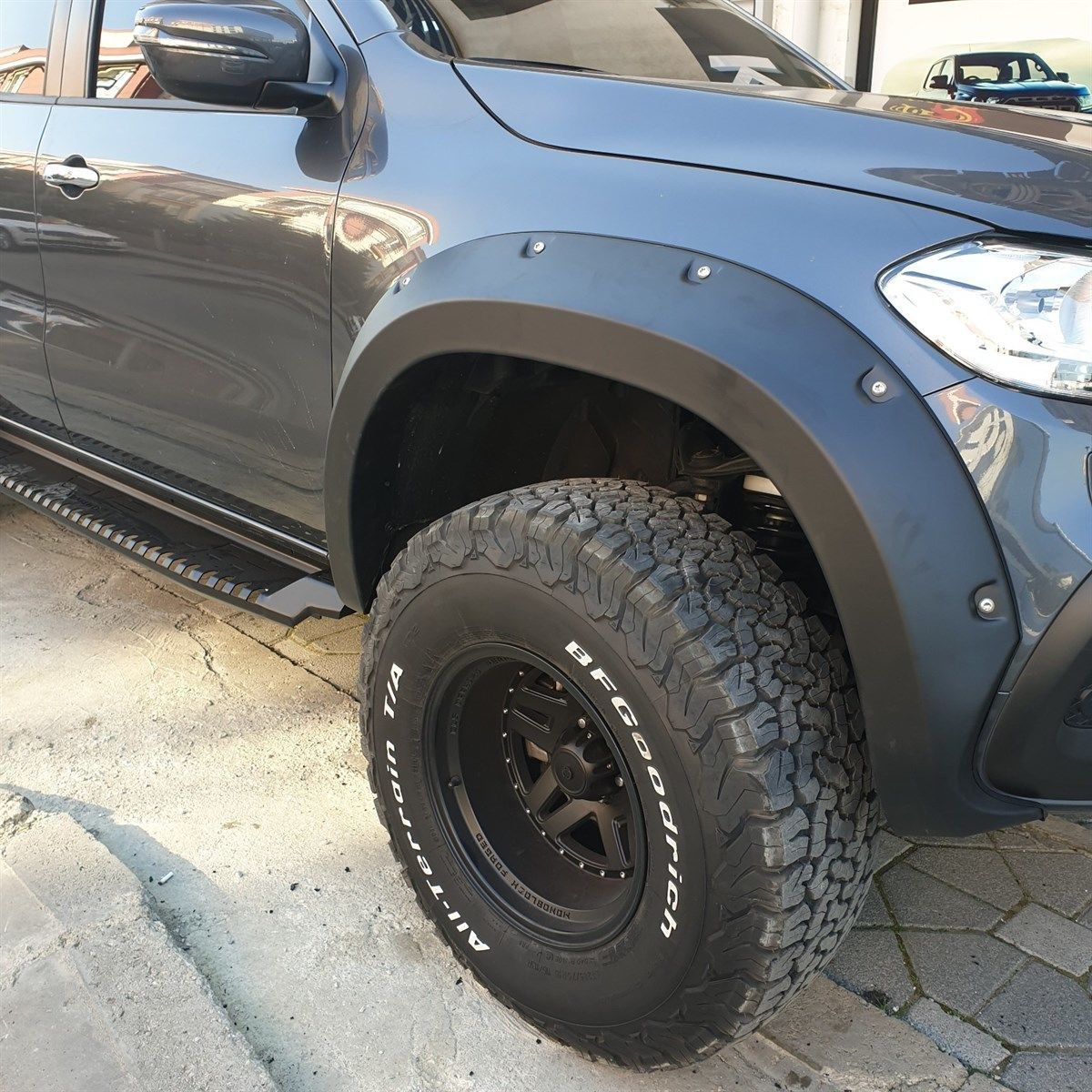 Mercedes X-Class Uyumlu Çamurluk Kaplama Cıvatalı 4.5Cm Dodik Set