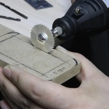 Metal 6 Parça Mini Matkap Ucu Ahşap Kesme Yuvarlak Çelik Bıçak Disk Testere Seti Kiti Metal 6 Parça Mini Matkap Ucu Ahşap Kesme Yuvarlak Çelik Bıçak Disk Testere Seti Kiti