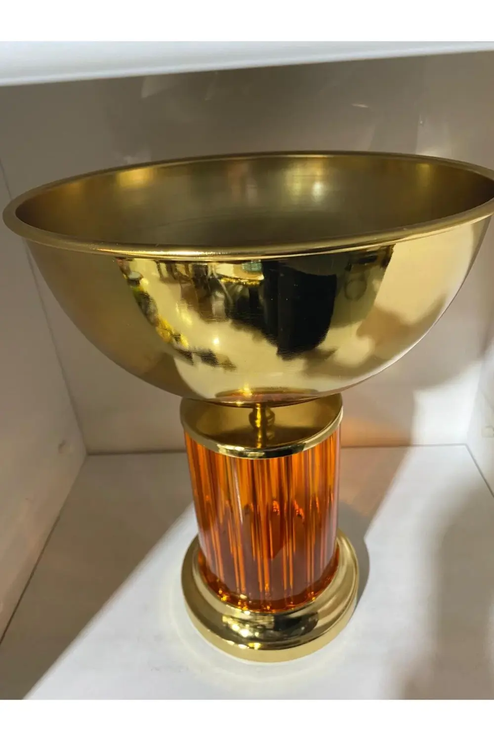 Metal Ayaklı Dekoratif Cam Vazo (32,5x26cm)