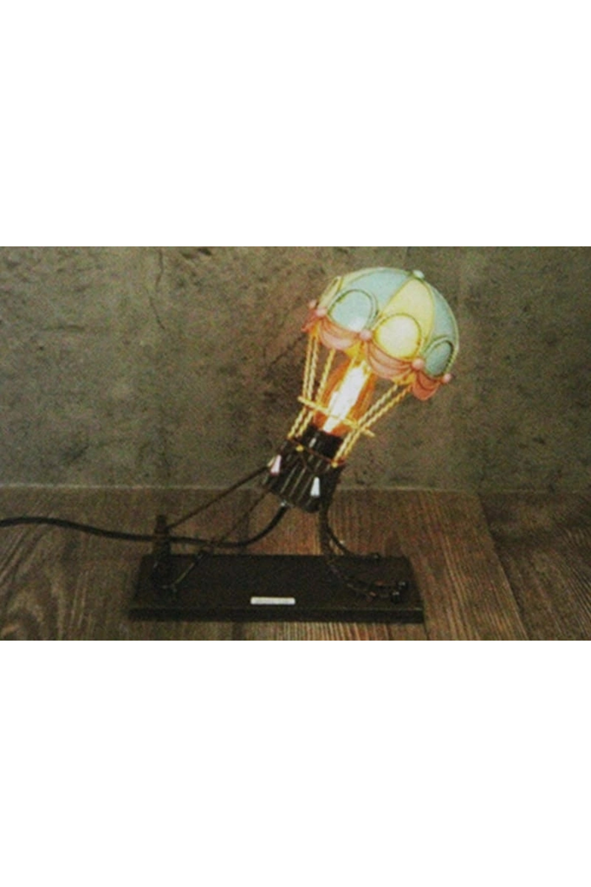 Metal Balon Abajur – Dekoratif Aydınlatma ( Lisinya ) Metal Balon Abajur – Dekoratif Aydınlatma ( Lisinya )