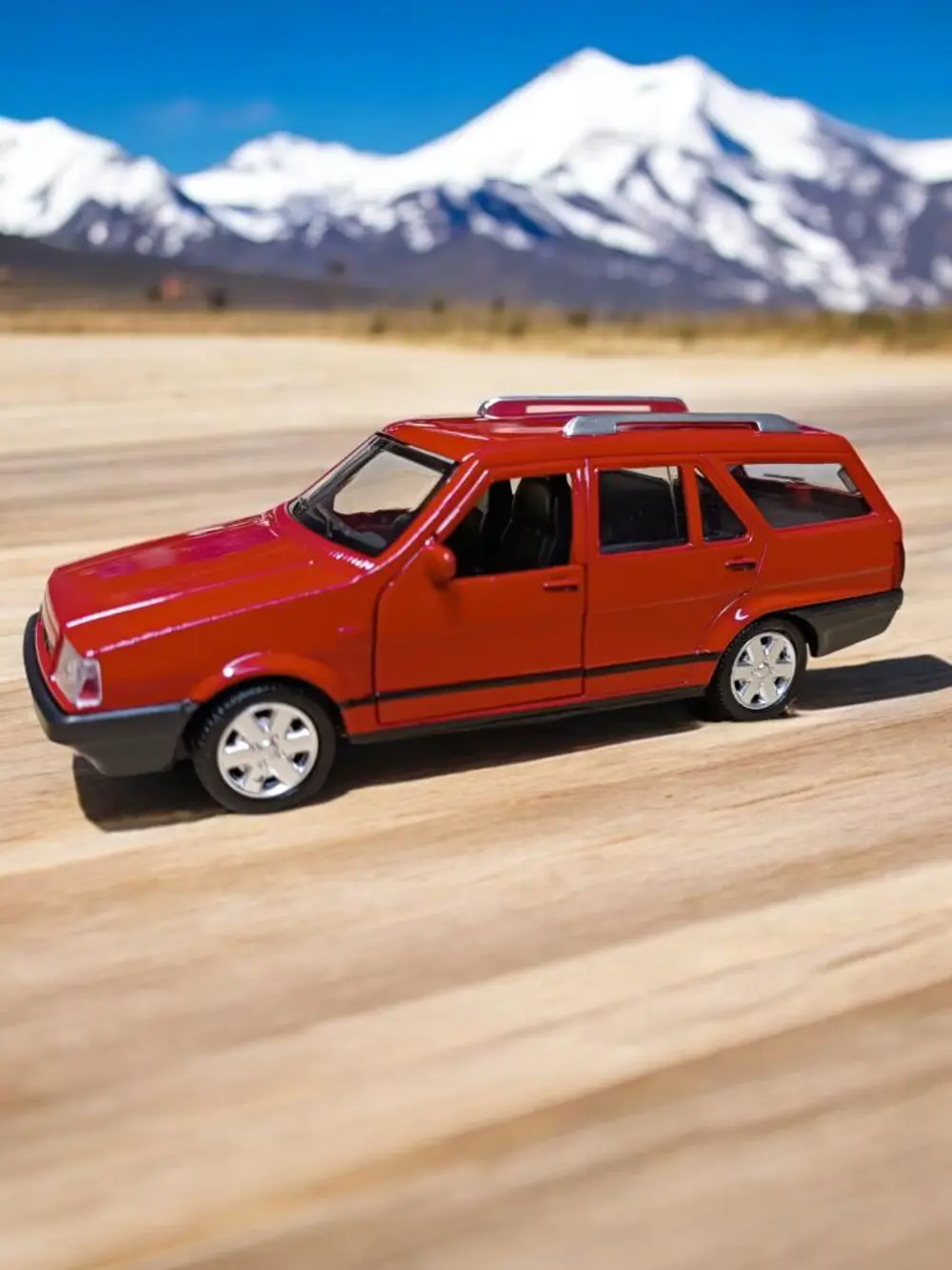 Metal Çek Bırak Kartal Araba Kırmızı Sesli ve Işıklı ( 1/36 Ölçek