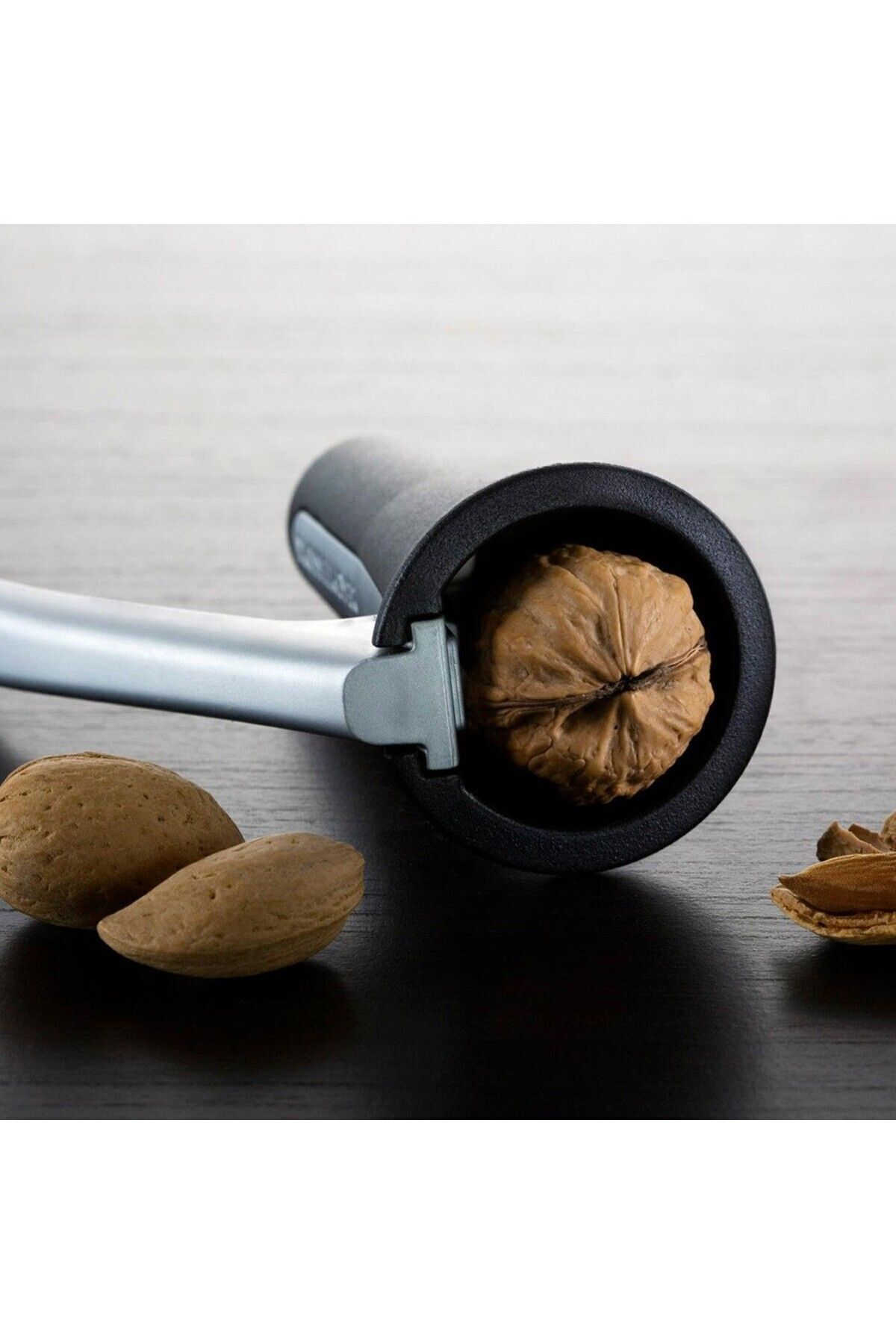 Metal Ceviz Fındık Badem Kırıcı Sıkacağı Tirabassi Design