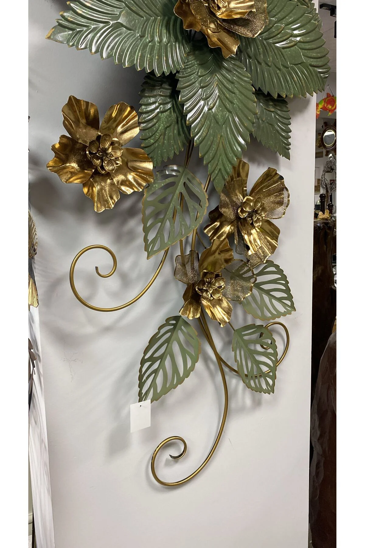 Metal Dekoratif Büyük Çiçekli Duvar Panosu 123*62 cm