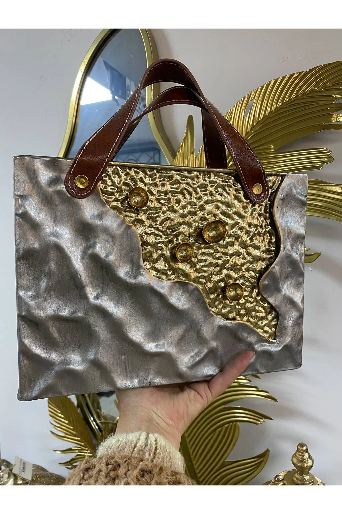 Metal Dekoratif Çanta Vazo Antrasit Gold Küçük Boy 30x22x9cm - Görsel 3