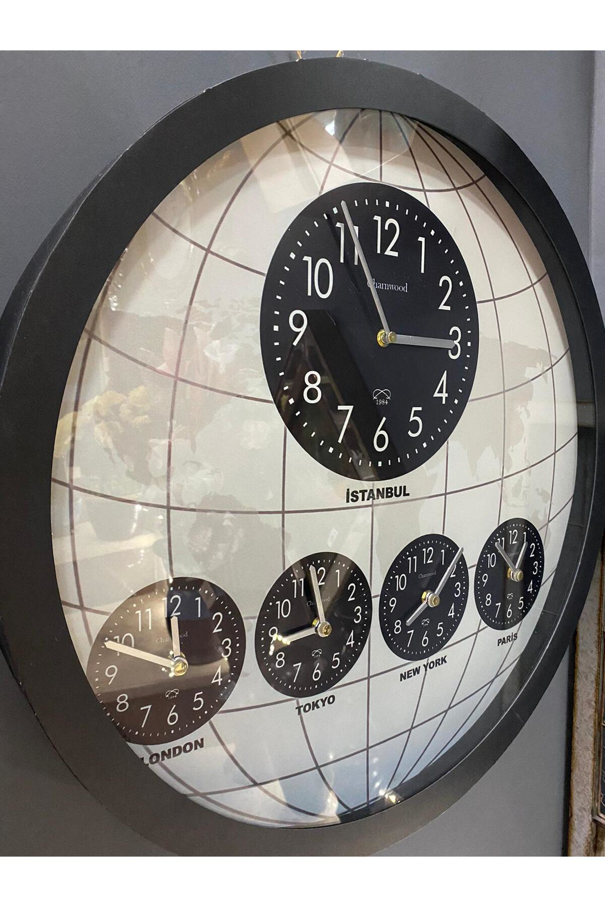 Elif Aksesuar Metal Dünya Modeli Duvar Saati