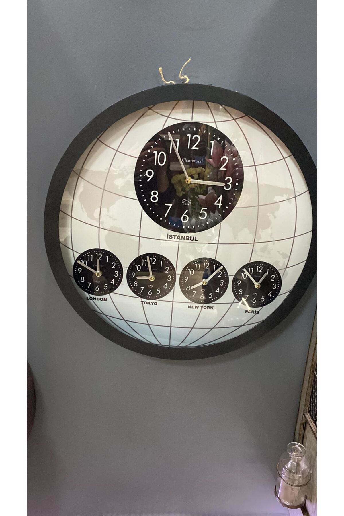 Elif Aksesuar Metal Dünya Modeli Duvar Saati
