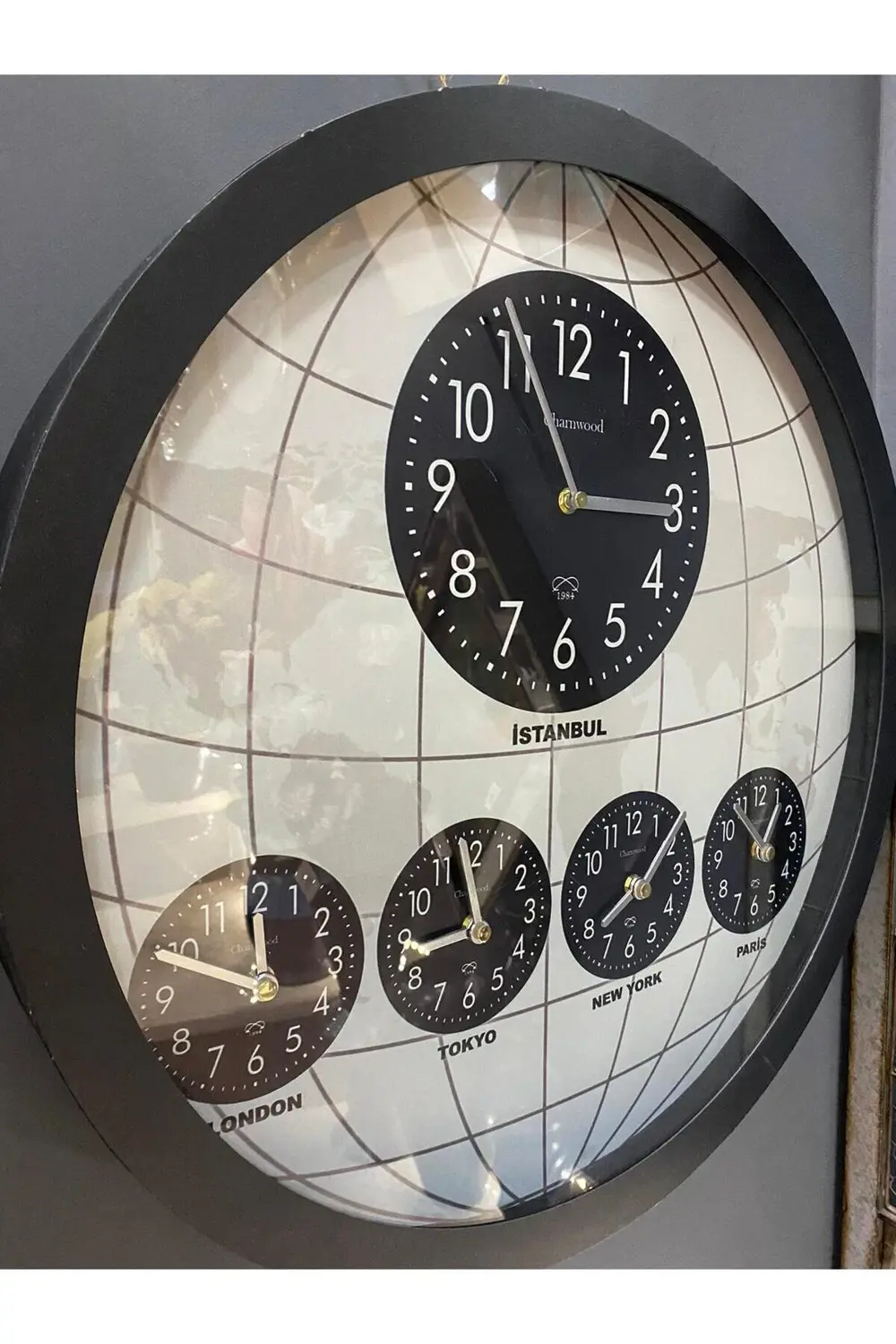 Metal Dünya Modeli Duvar Saati