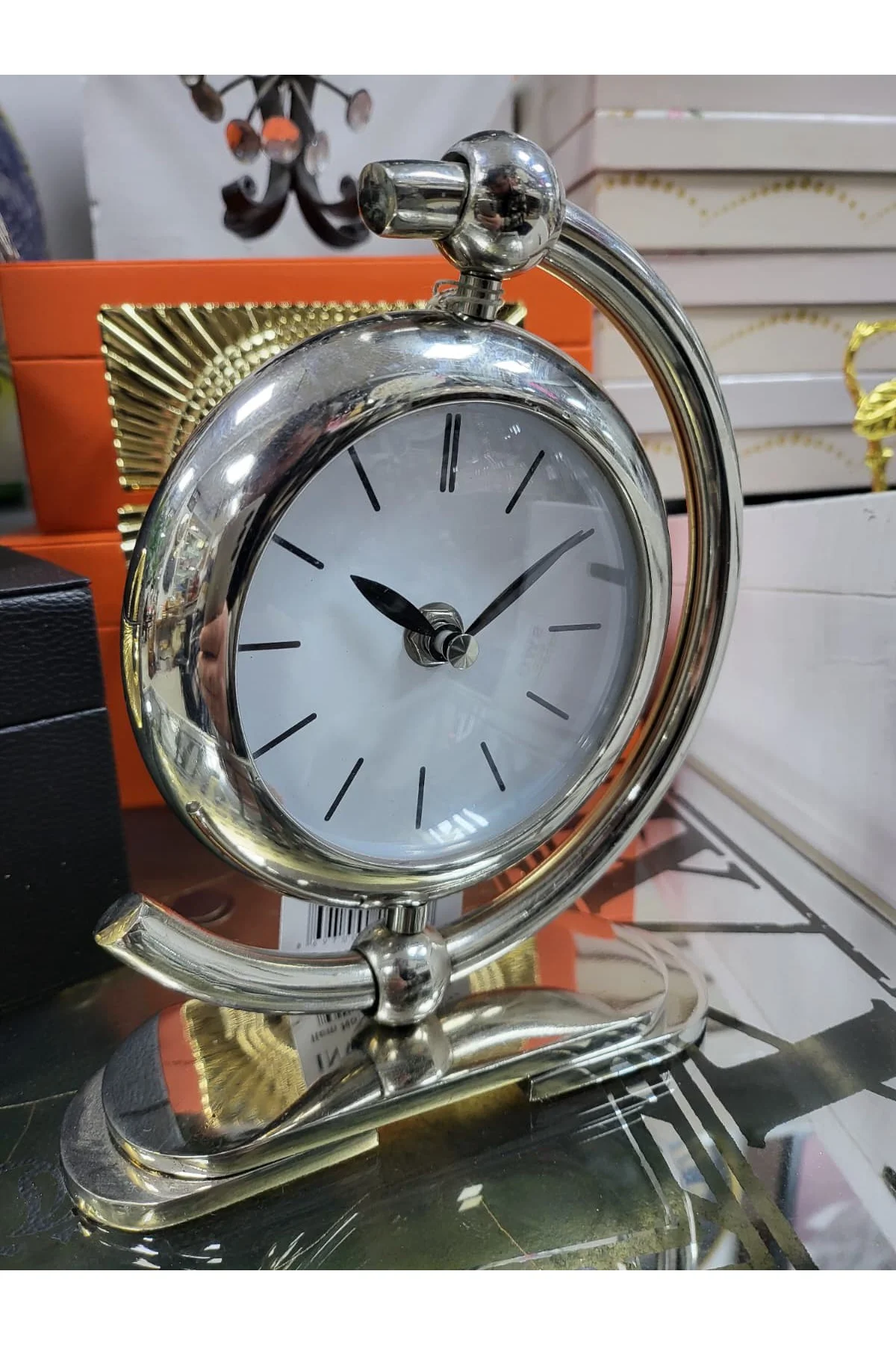 Metal Gold Lüx Masa Saati Gümüş