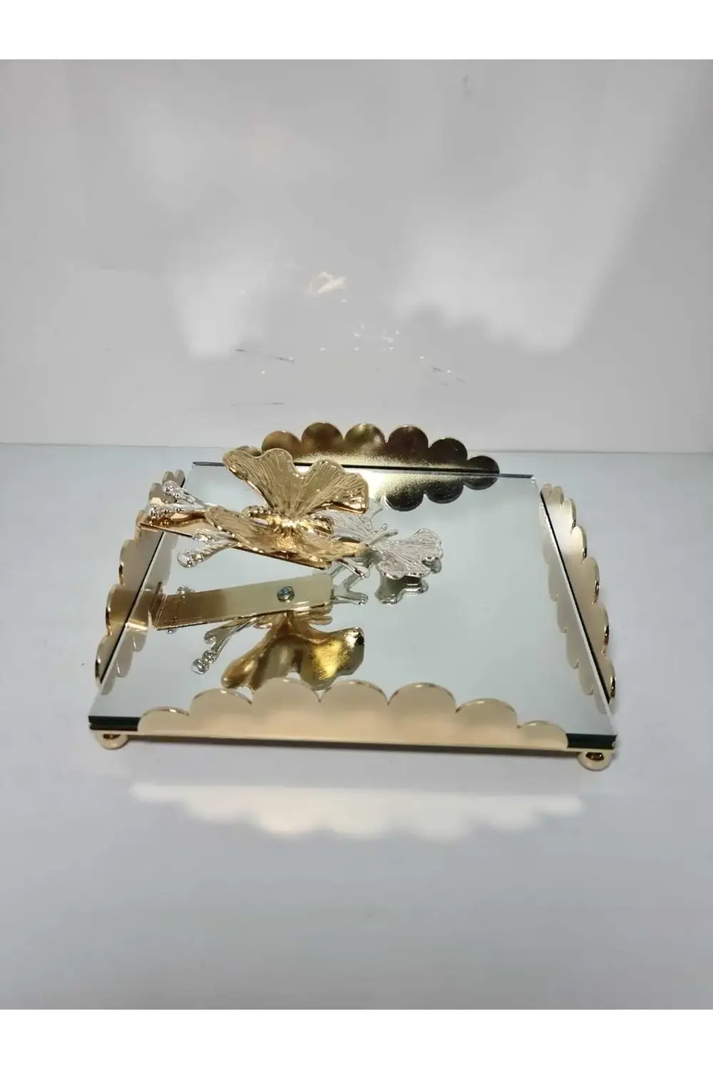 Metal Kelebekli Aynalı Gold Peçetelik