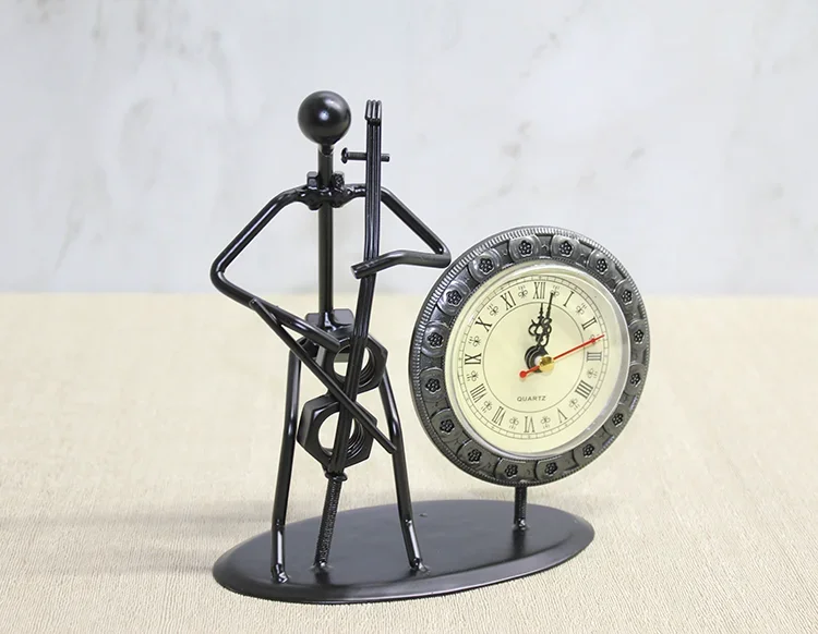 Metal Keman Çalan Müzisyen Saatli Dekoratif Obje Biblo Metal Keman Çalan Müzisyen Saatli Dekoratif Obje Biblo