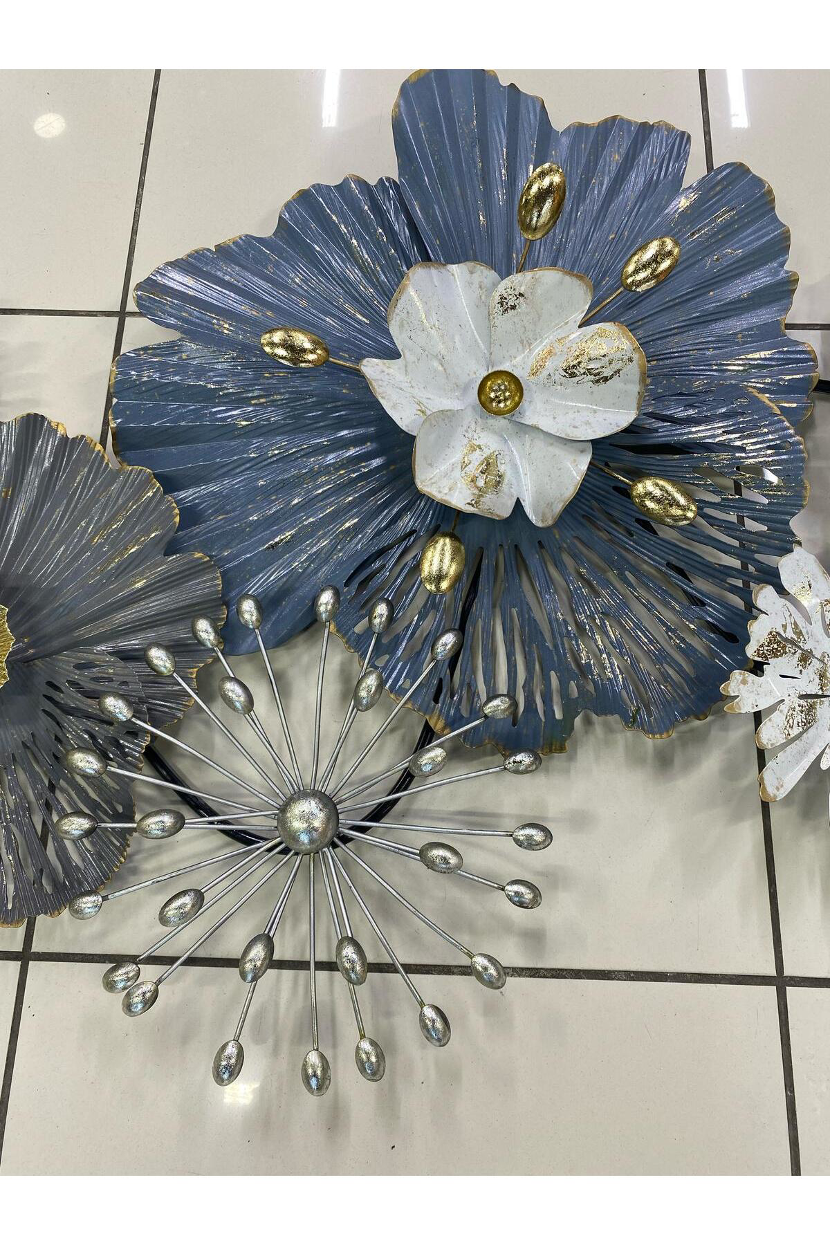 Elif Aksesuar Metal Lotus Çiçek Duvar Dekoru 130*65Cm