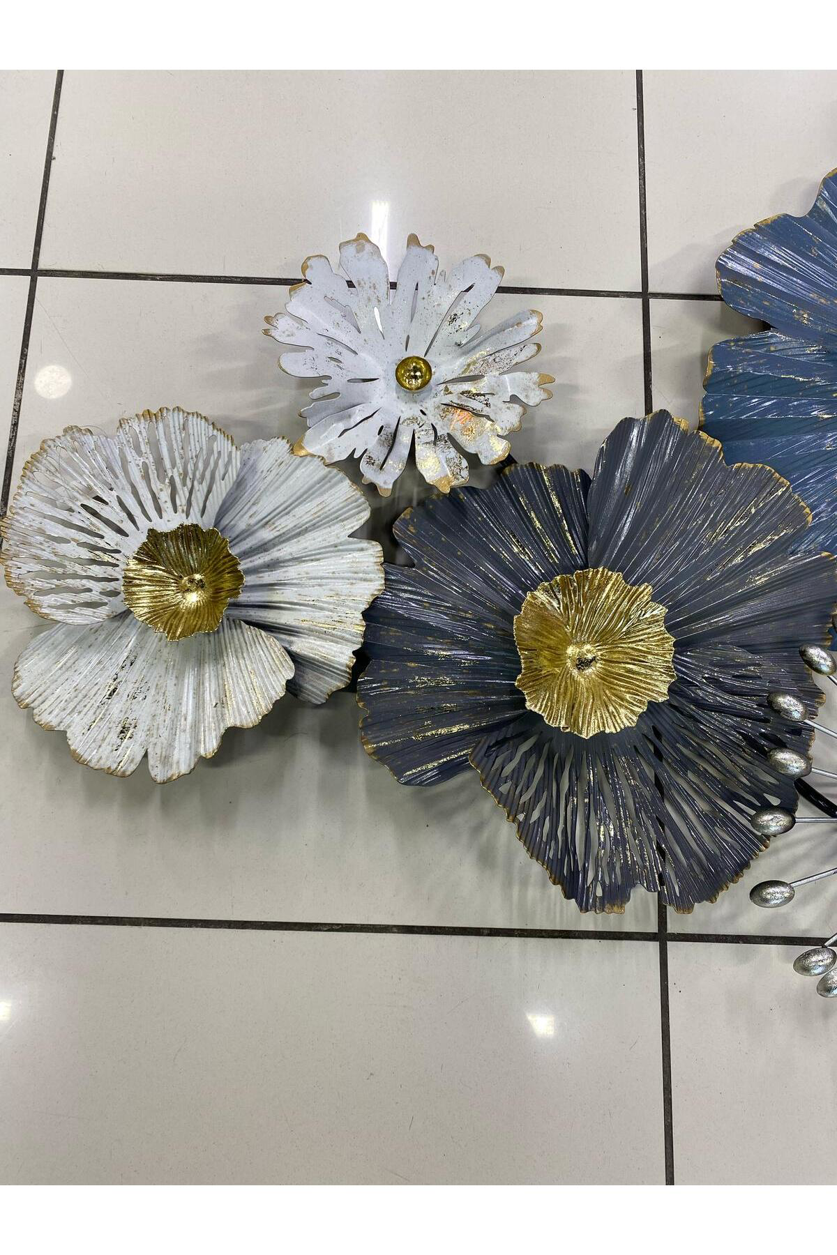 Elif Aksesuar Metal Lotus Çiçek Duvar Dekoru 130*65Cm