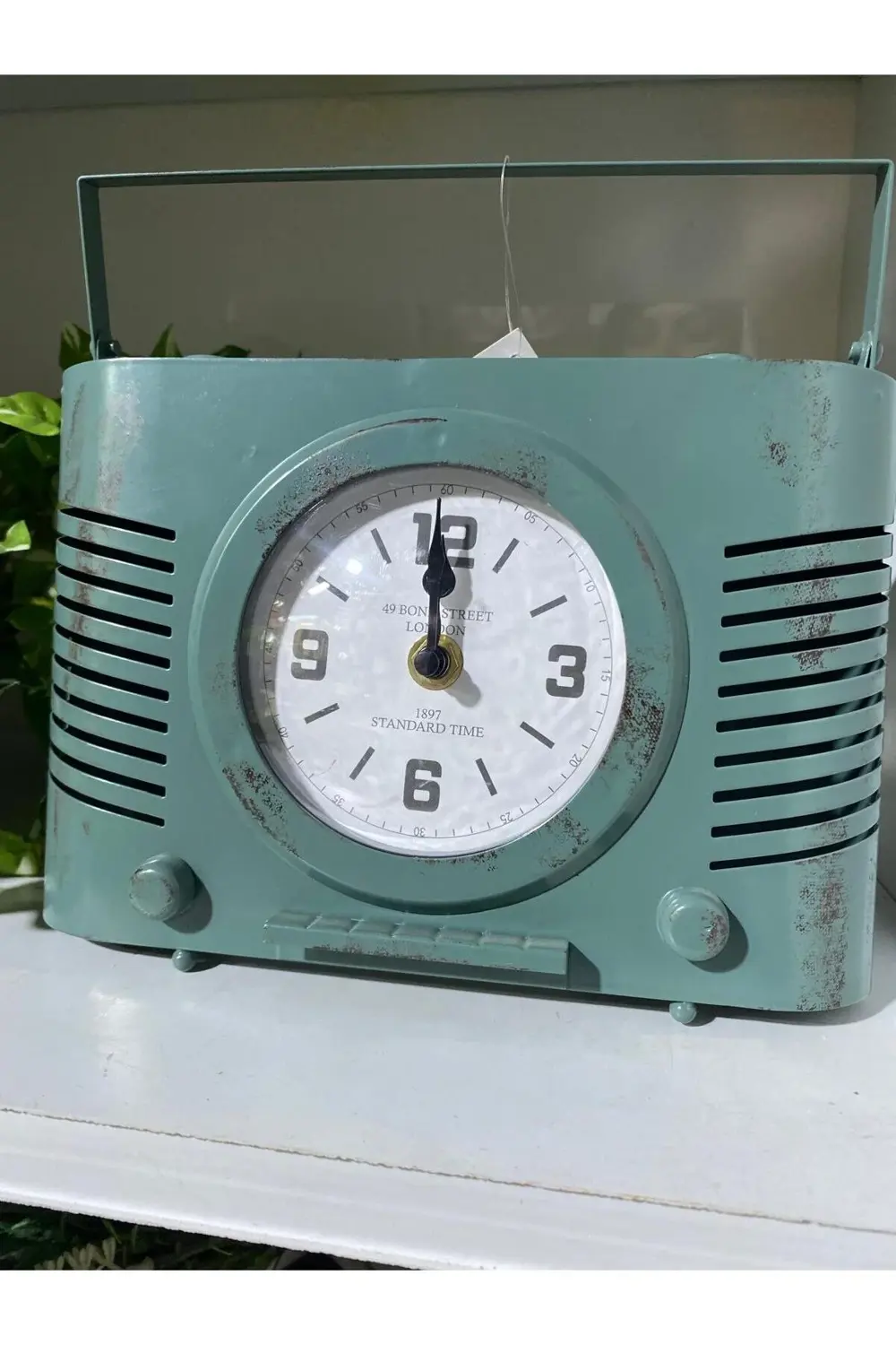 Metal Retro Radıo Masa Saati