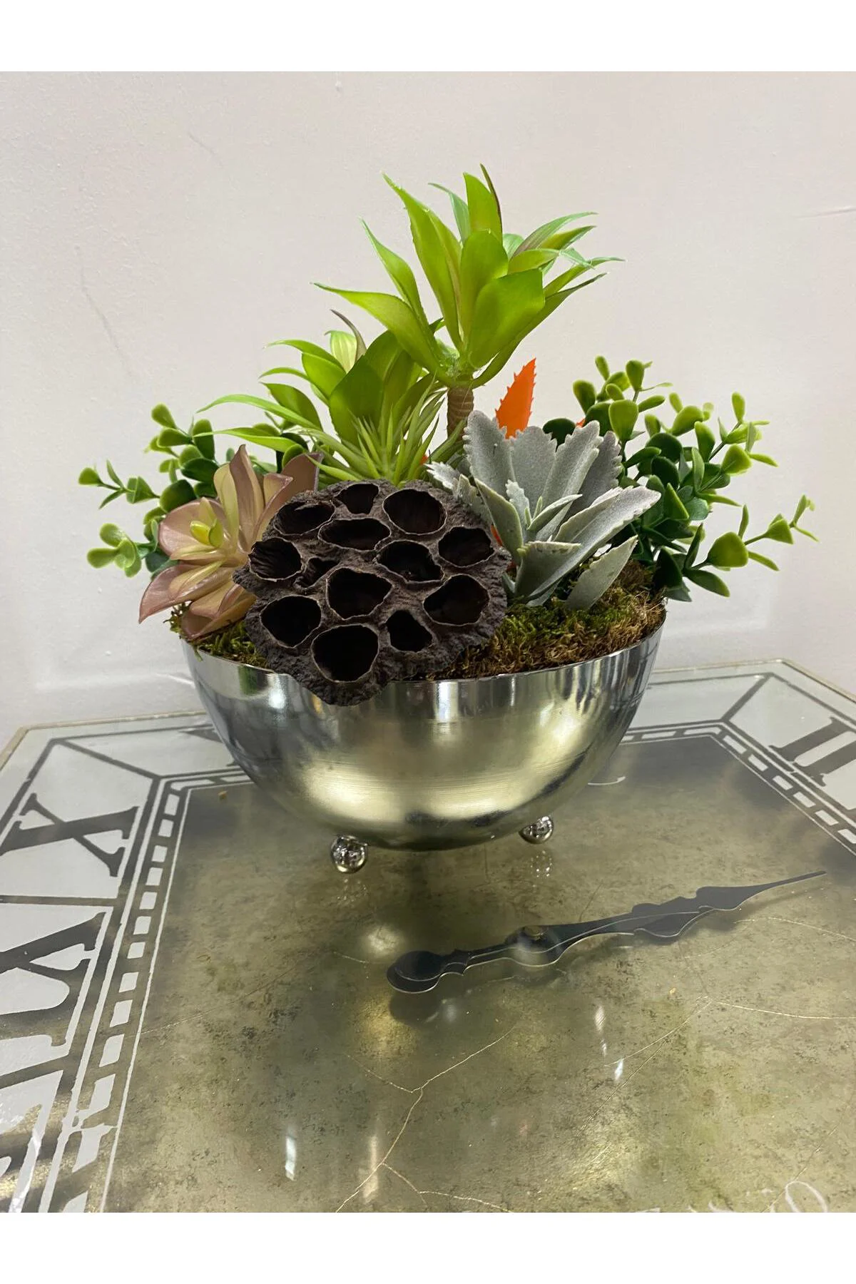 Metal Yuvarlak Sılver Saksılı Sukulent Aranjman Çiçek 20x20cm