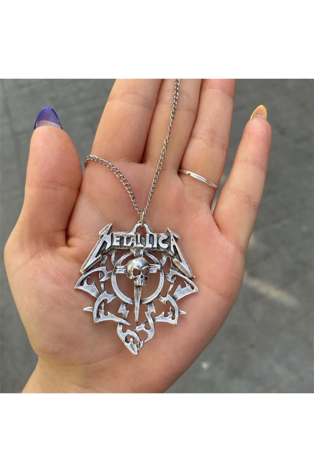 Metallica Gothic Skull Kolye