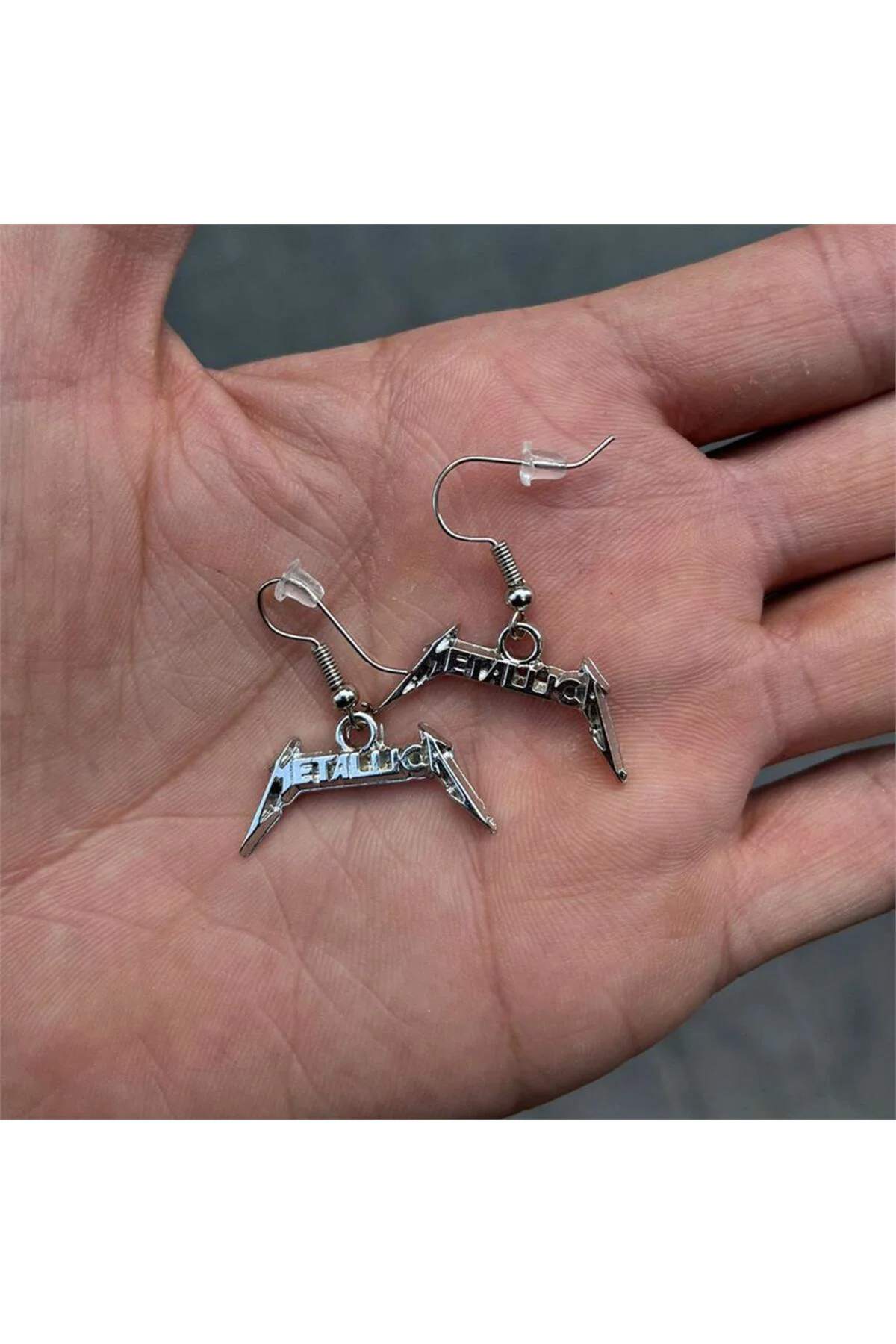Metallica Logo Küpe