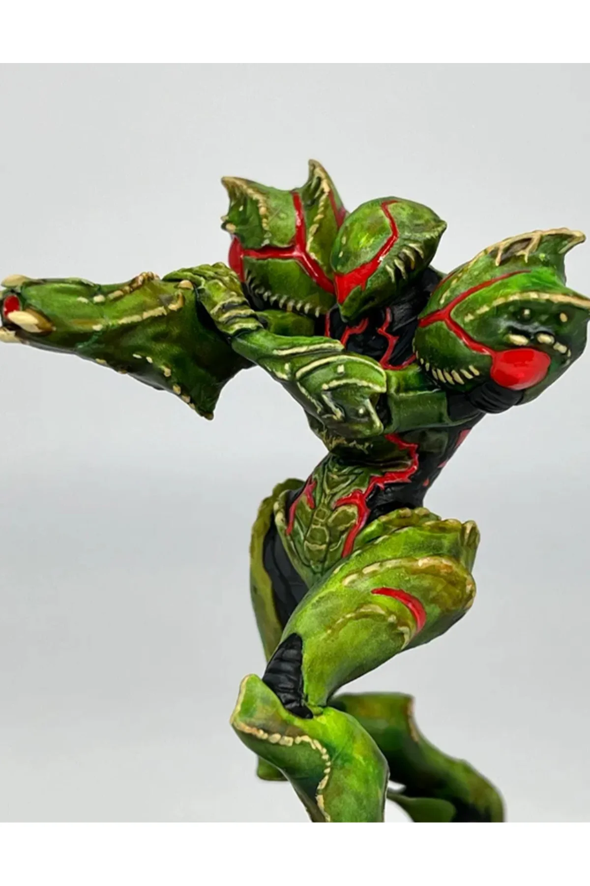 Metroid Samus Aran Figür Metroid Takım Elbiseli Figür Büyük Boy 25CM