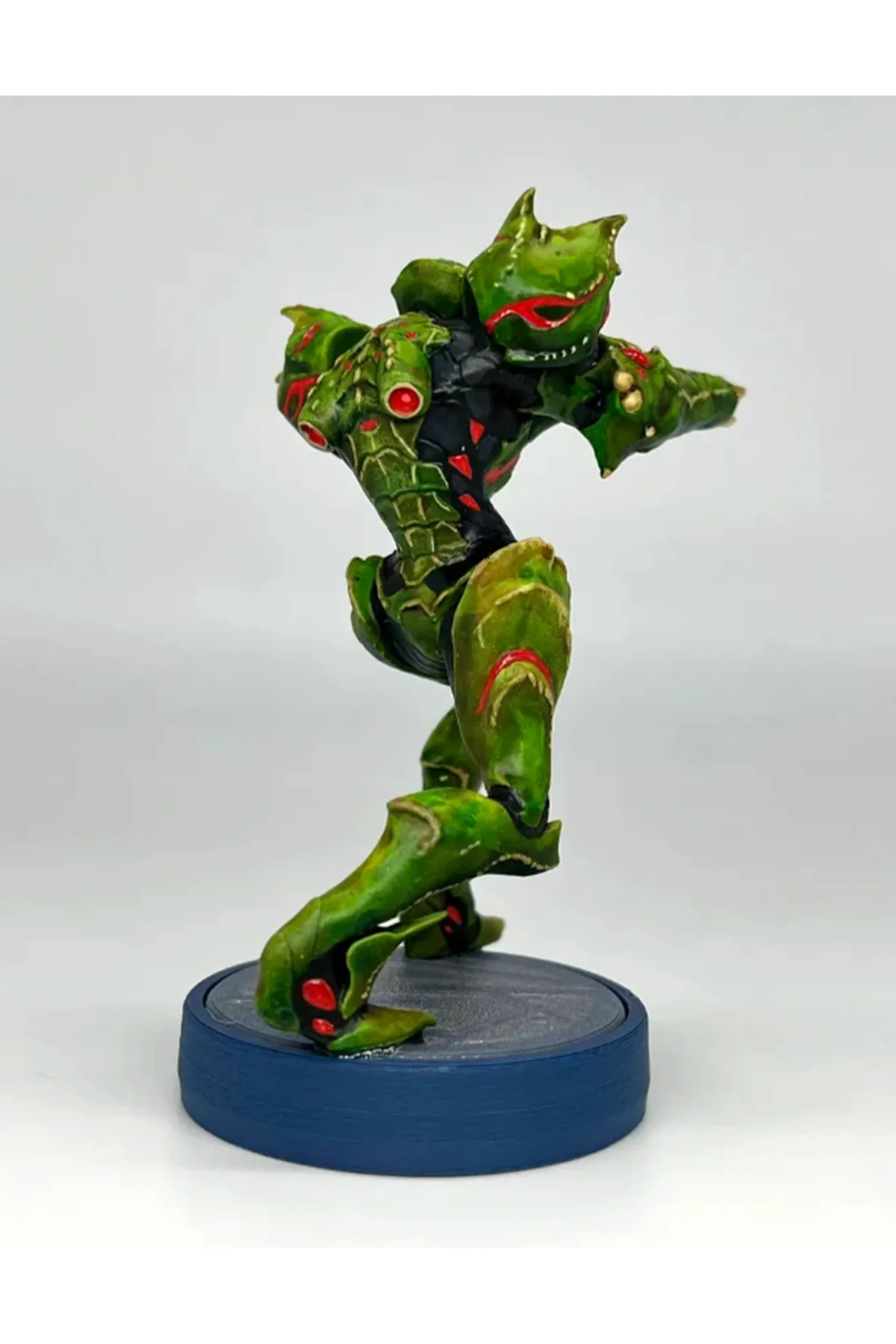 Metroid Samus Aran Figür Metroid Takım Elbiseli Figür Büyük Boy 25CM