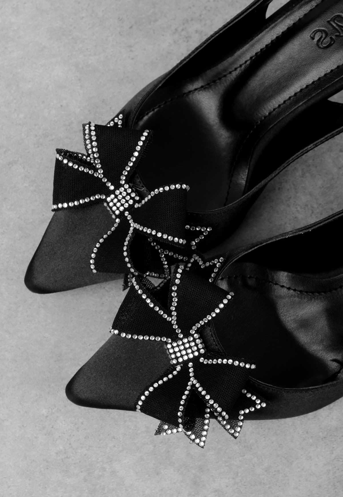 Mewi Siyah Saten Topuklu Ayakkabı