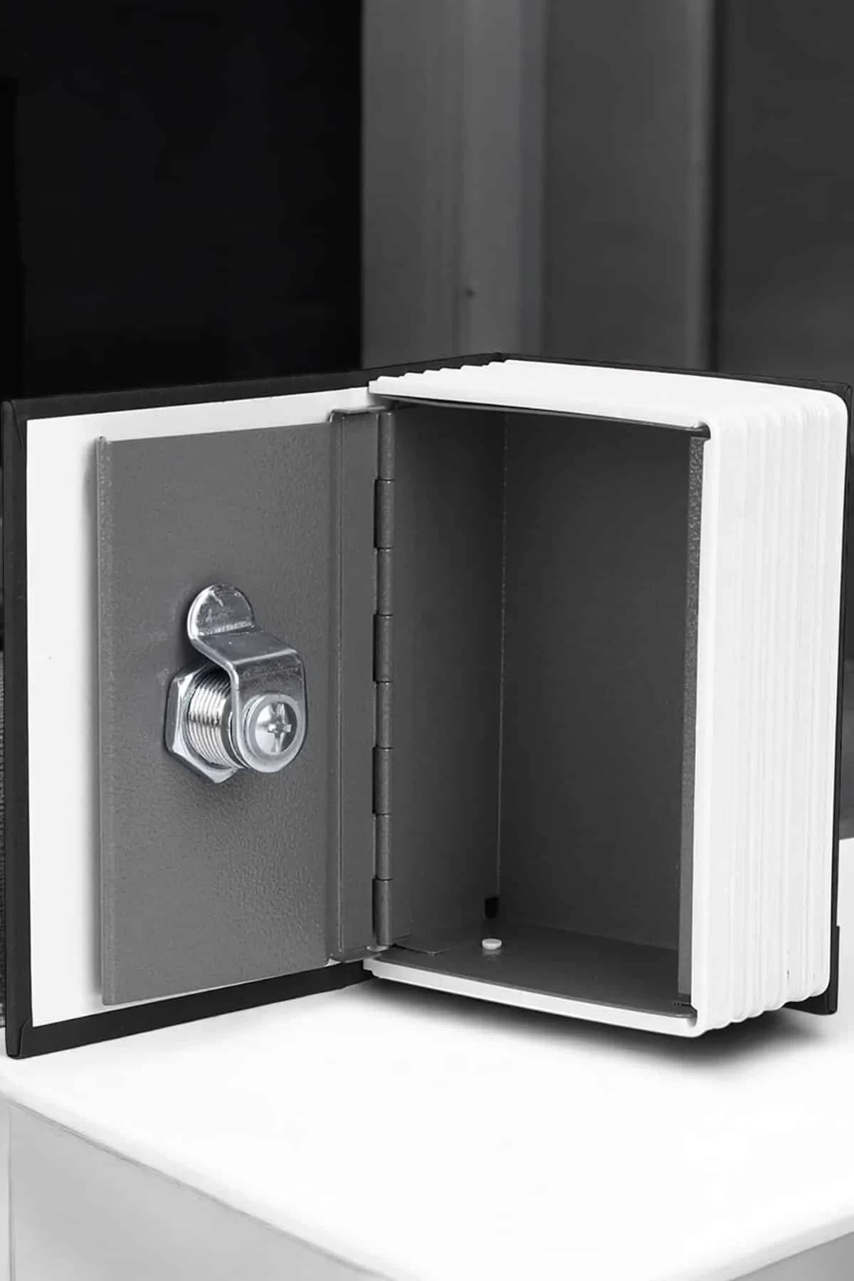 Mey İthalat® Gizli Kasa Kitap Görünümlü Anahtarlı Çelik Mini Kasa