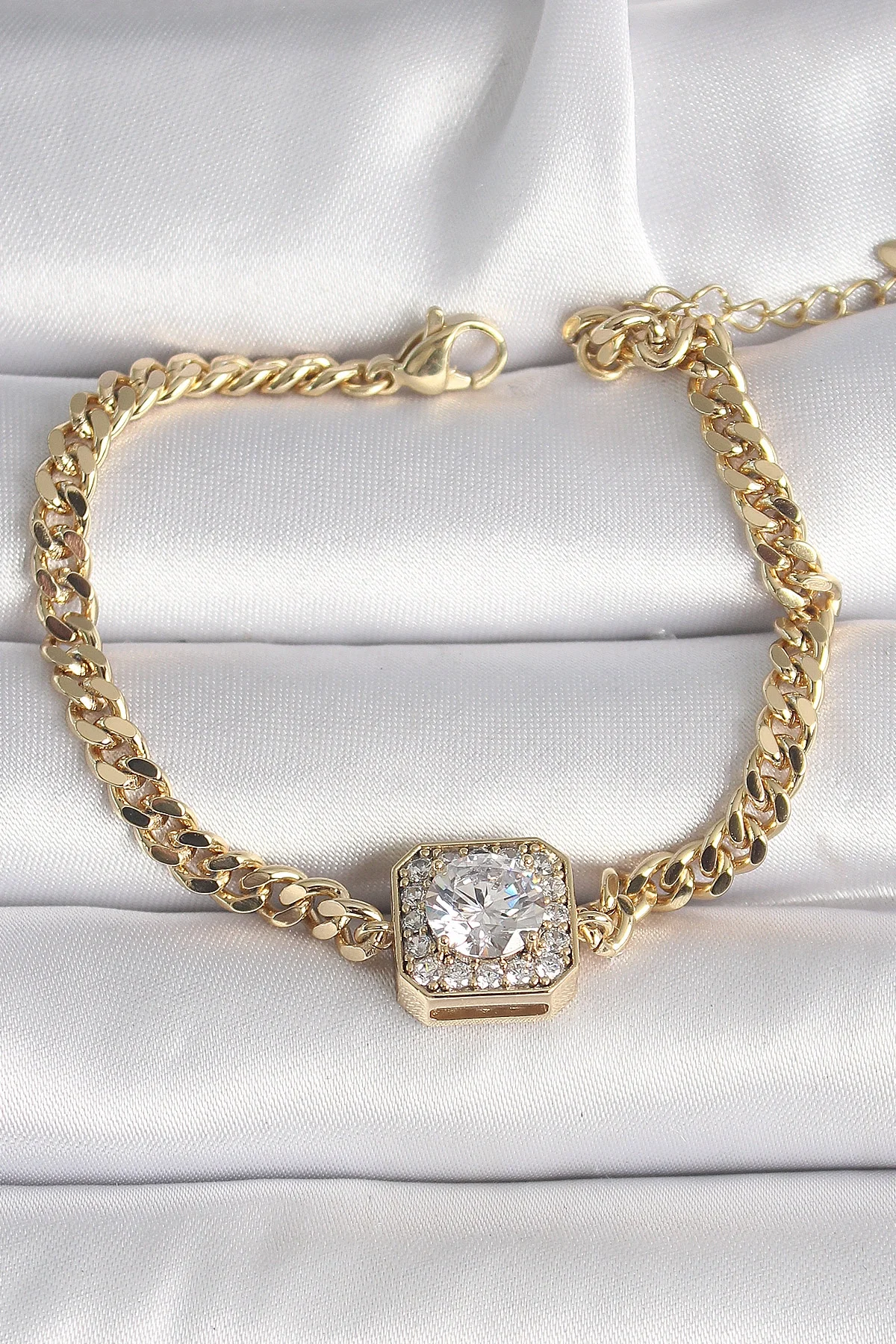 Mey İthalat® Pirinç Gold Renk Kare Zirkon Taşlı Xuping Exclusive 