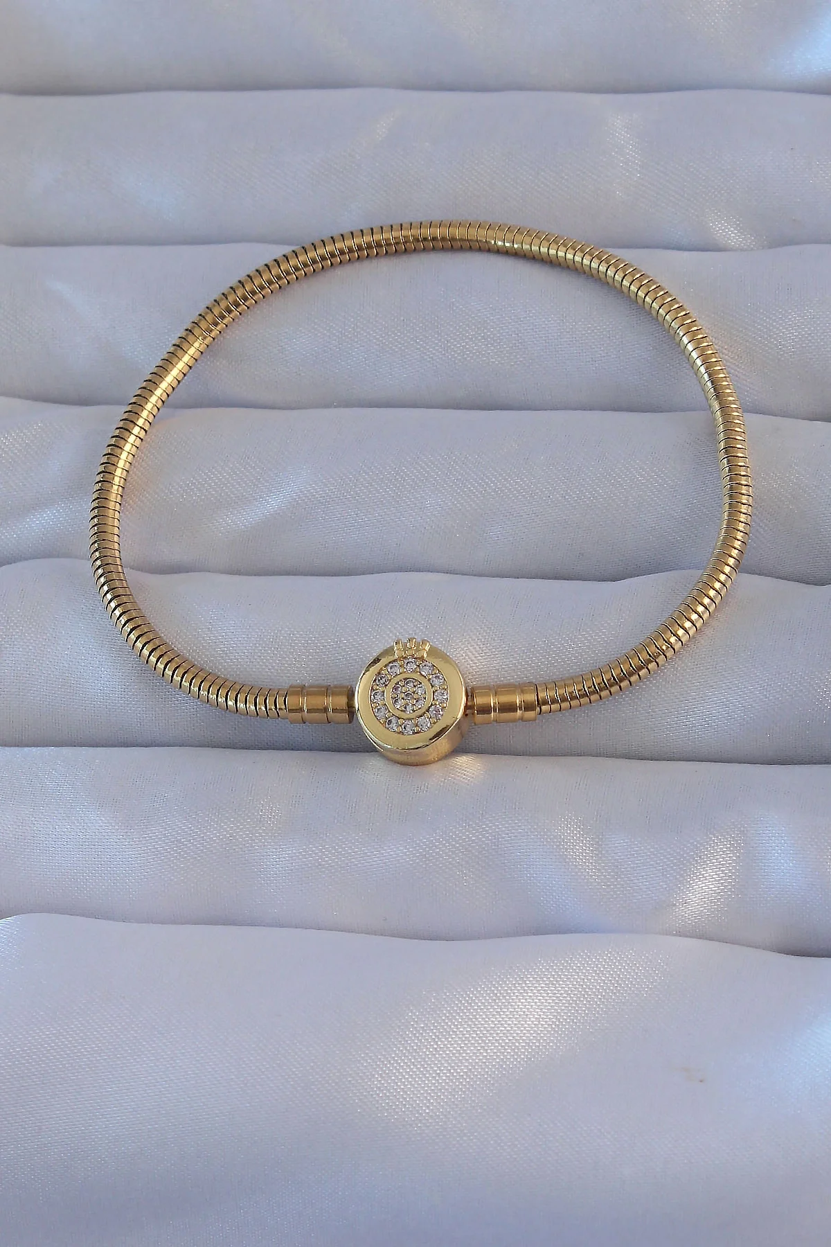 Mey İthalat® Pirinç Gold Renk Zirkon Taşlı Charm Bileklik