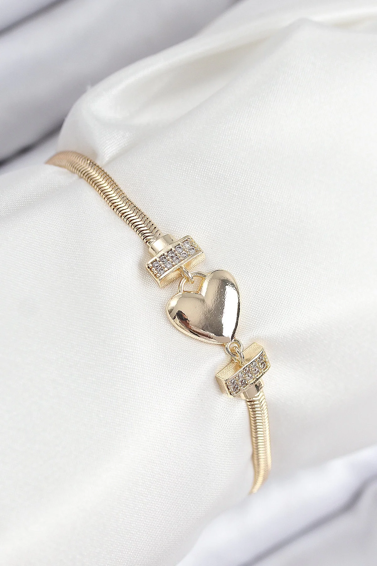 Mey İthalat® Pirinç Zirkon Taşlı Kalp Model Gold Renk Kadın Bilek