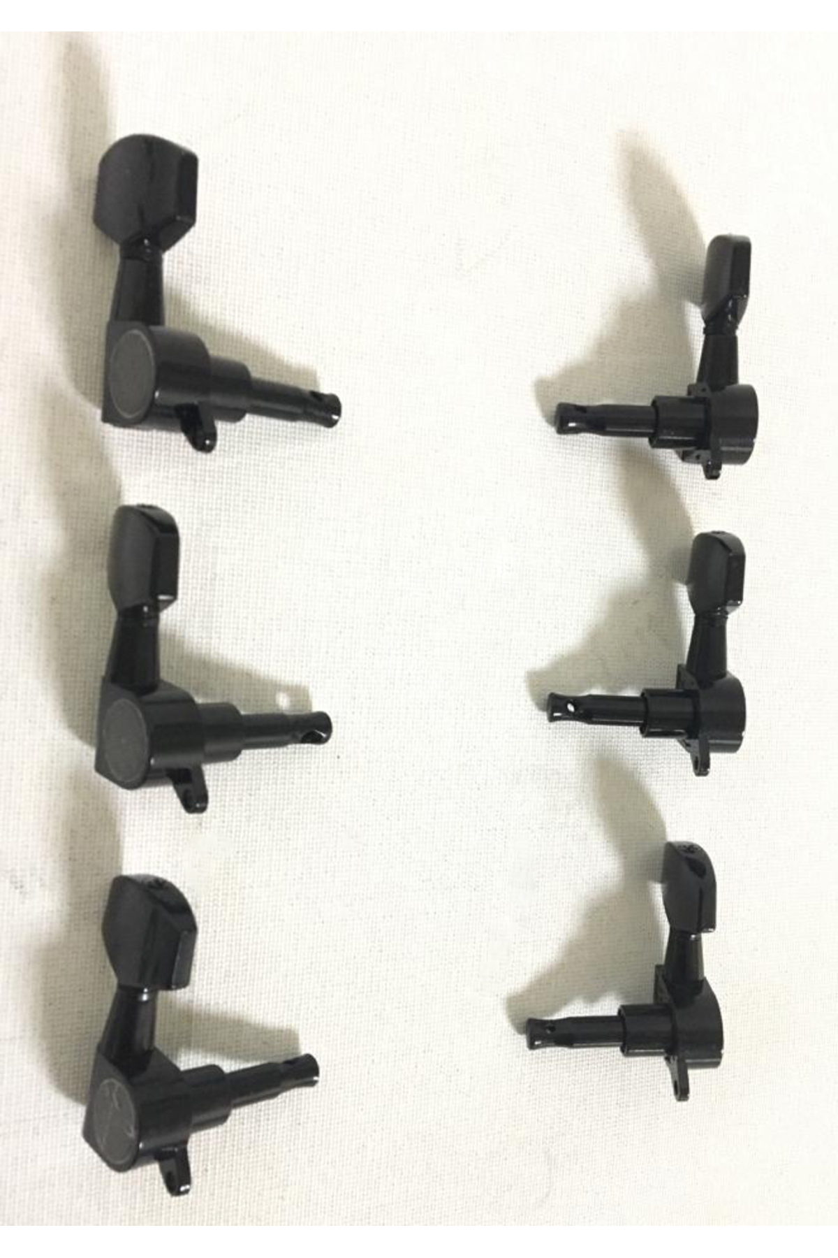 MH-E001BK ELEKTRO GİTAR KULAĞI SİYAH (3 SAĞ-3 SOL)