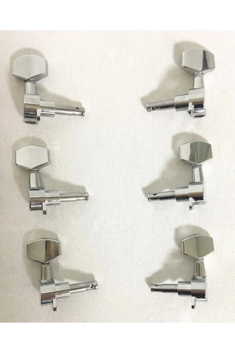 MH-E001N ELEKTRO GİTAR KULAĞI NICKEL (3 SAĞ-3 SOL)