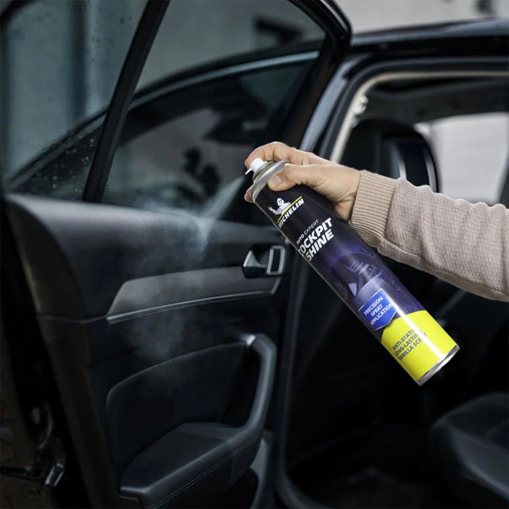 Michelin MC34334 750ml Torpido ve Kokpit Parlatma ve Bakım Spreyi Gizemli Aroma Michelin MC34334 750ml Torpido ve Kokpit Parlatma ve Bakım Spreyi Gizemli Aroma