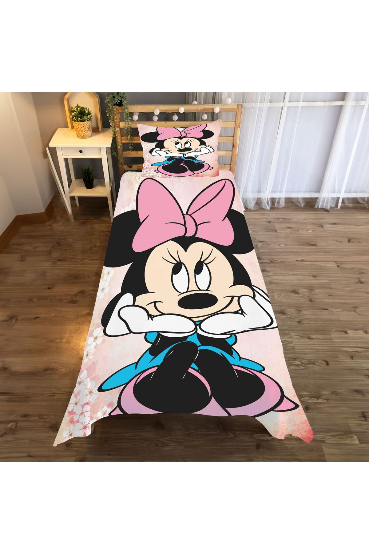 Evan Home Mickey Mouse Desenli Çocuk Odasi Takim Perde (İki Kanat),Yatak Örtüsü,Yastik,Kirlent ,Hali,Tablo