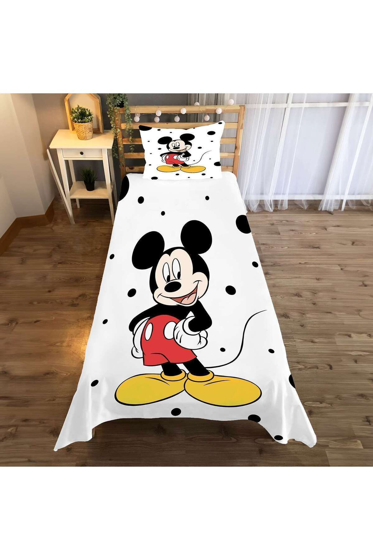 Evan Home Mickey Mouse Desenli Çocuk Odasi Takim Perde (İki Kanat),Yatak Örtüsü,Yastik,Kirlent ,Hali,Tablo