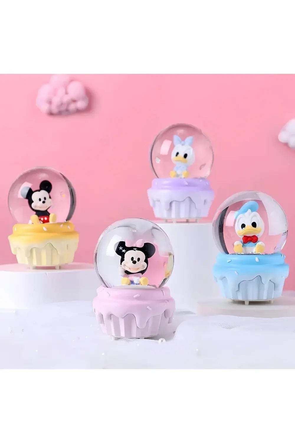 Mickey Mouse Işıklı Kar Küresi 9 Cm Alk3112