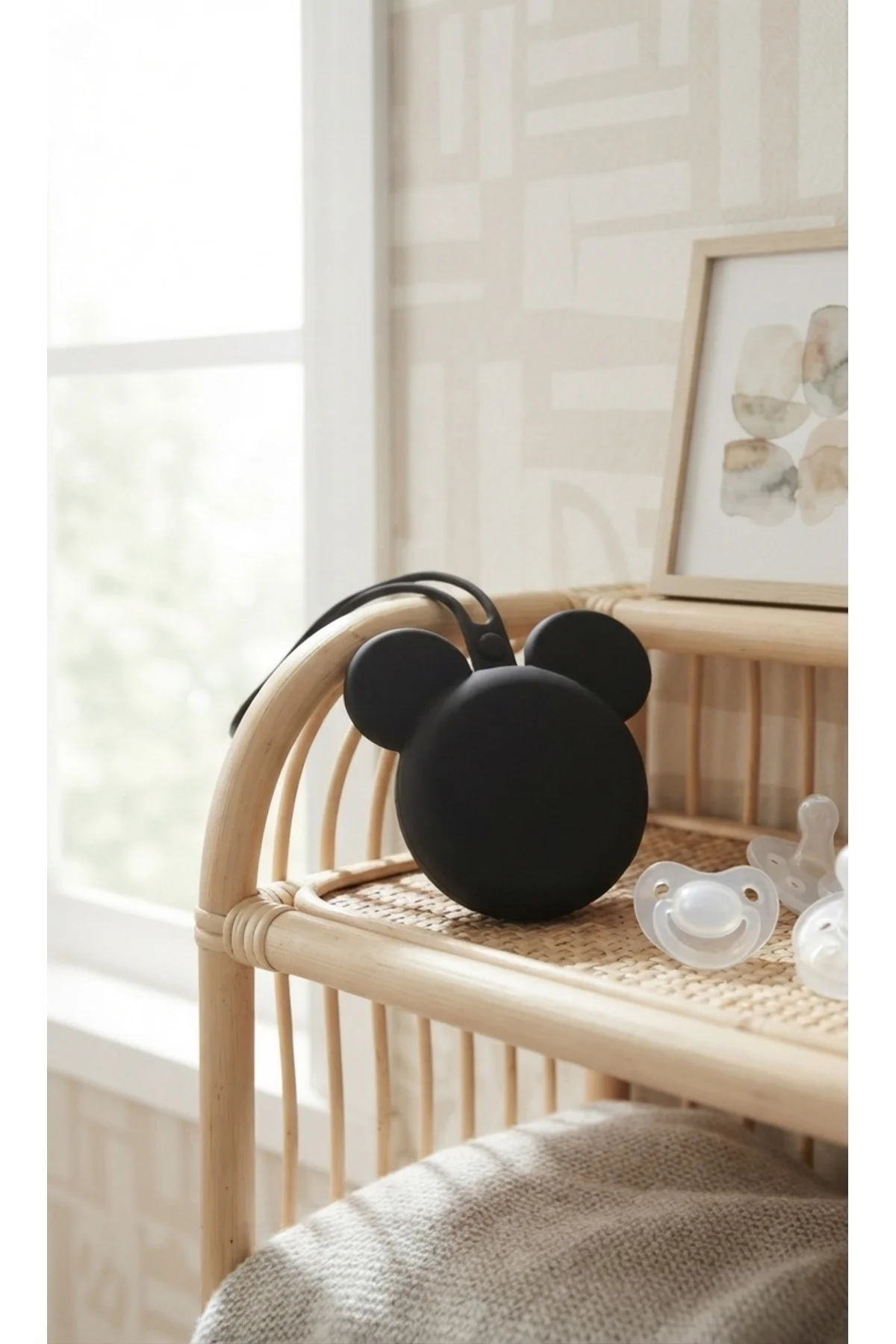 Mickey Mouse Silikon Emzik Kutusu - Emzik Saklama Kabı - Hijyenik ve Askılı Tasarım