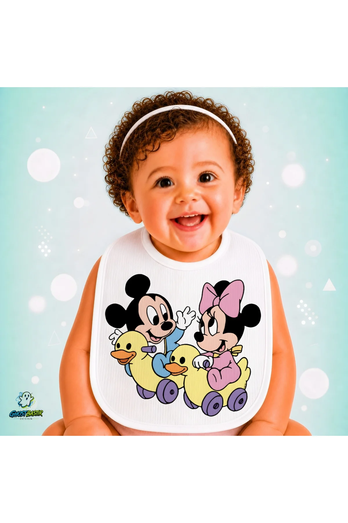 Mickey ve Minnie Keten Bebek Mama Önlüğü – Yumuşak, Emici, Yıkanabilir, Özel Tasarım P132
