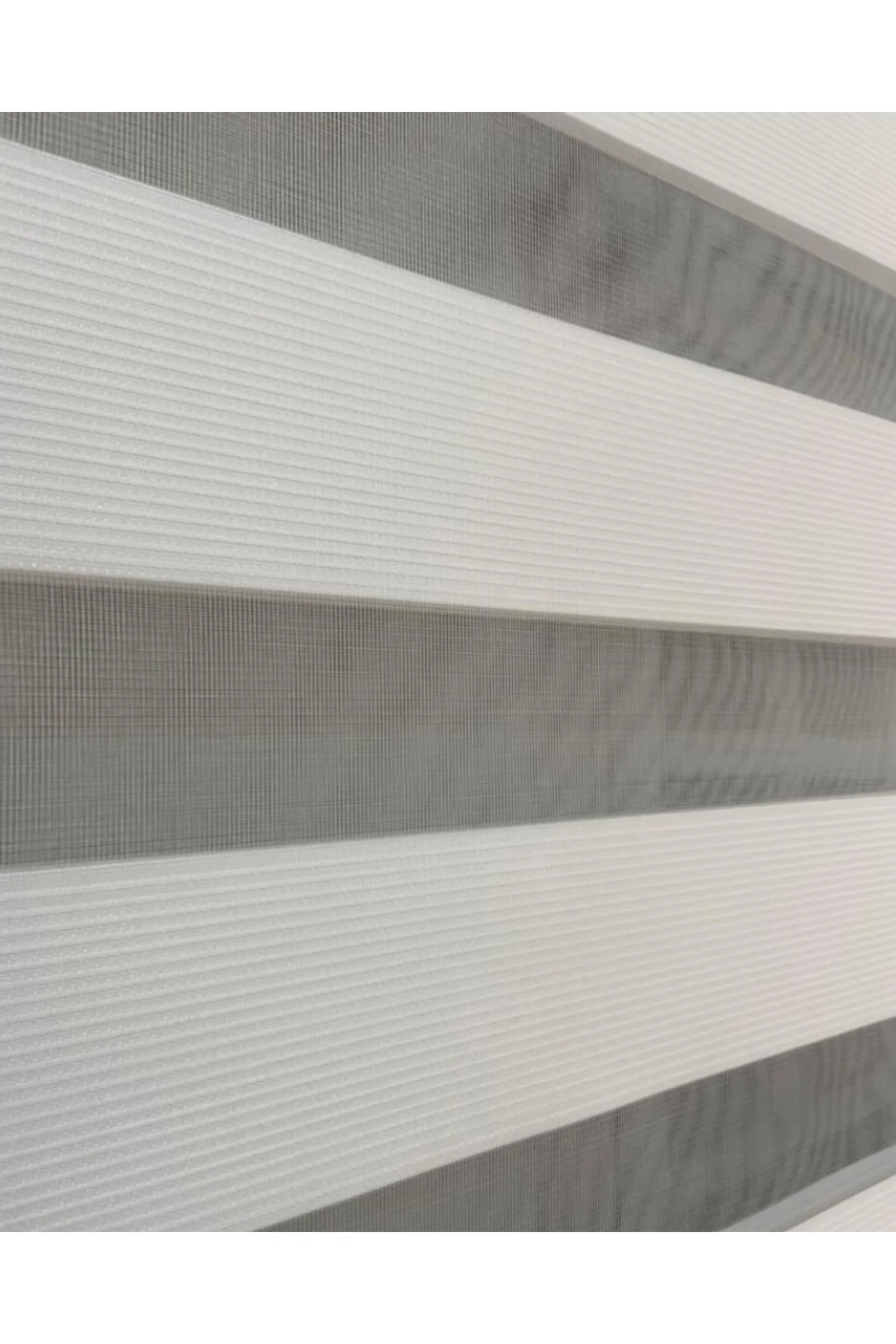 Micro Pliseli Krem Zebra Stor Perde Modern Alüminyum Kasalı Yükse