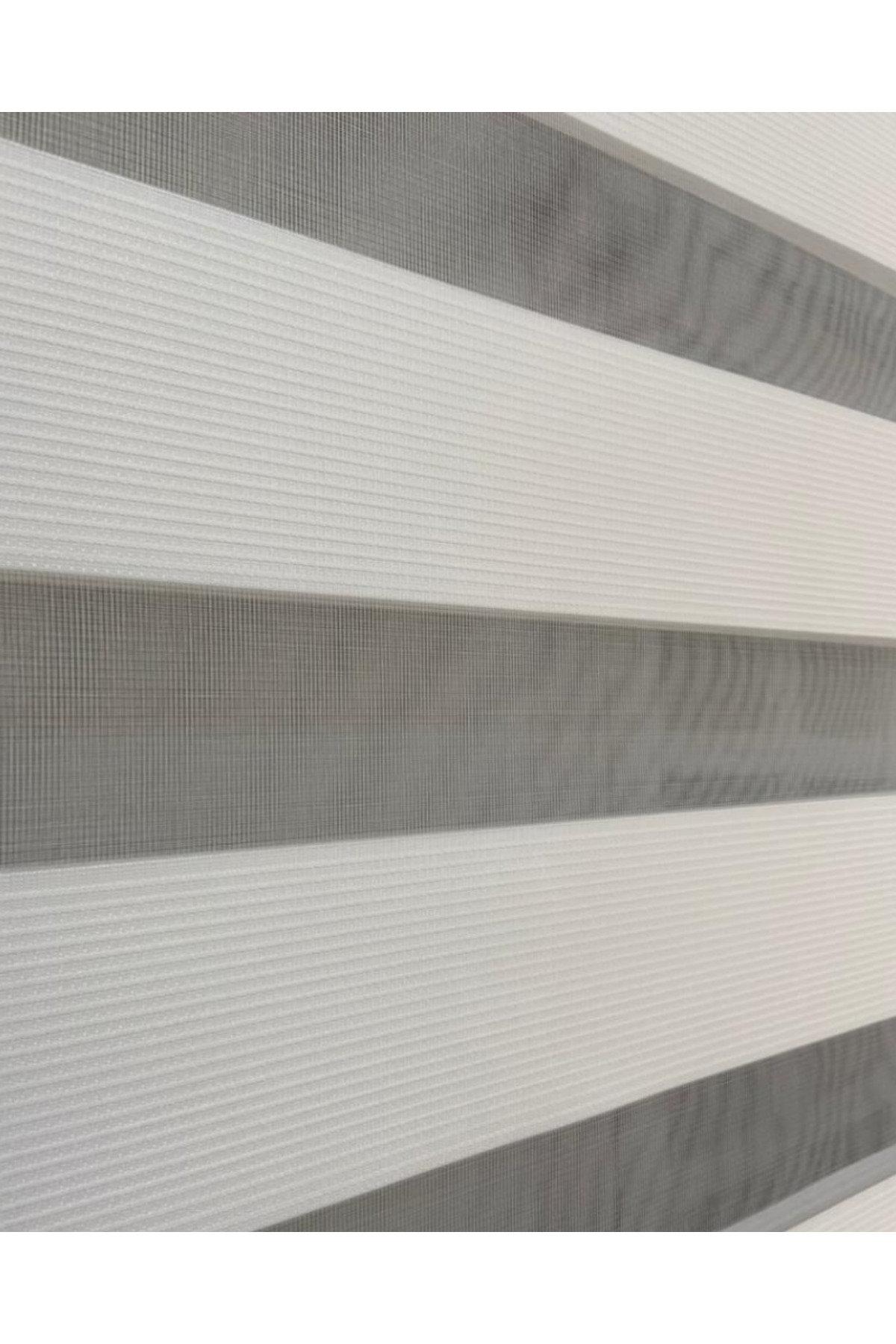 Micro Pliseli Krem Zebra Stor Perde Modern Alüminyum Kasalı Yükse