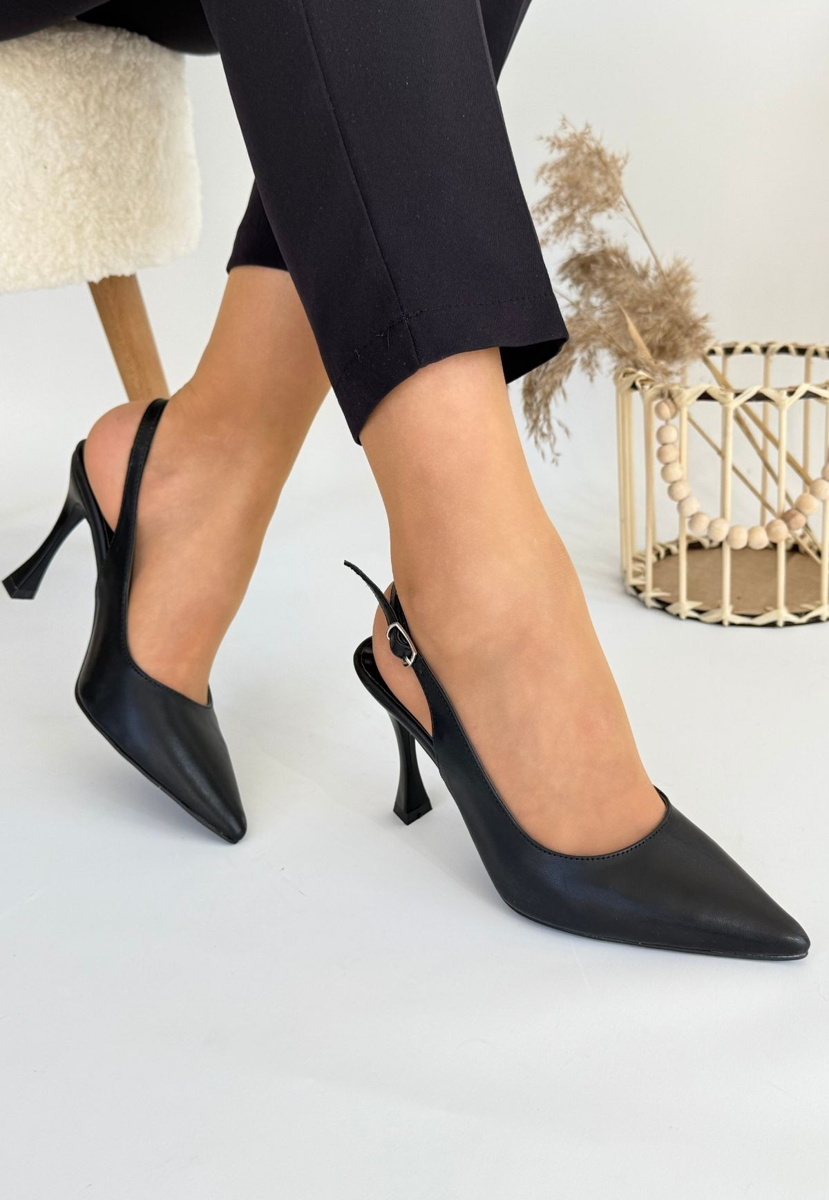 Mıga Siyah Cilt Topuklu Ayakkabı