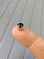 MIKNATISLI KÜPE 6 MM SİYAH TAŞ KULAK KIKIRDAK DUDAK HELİX TRAGUS 