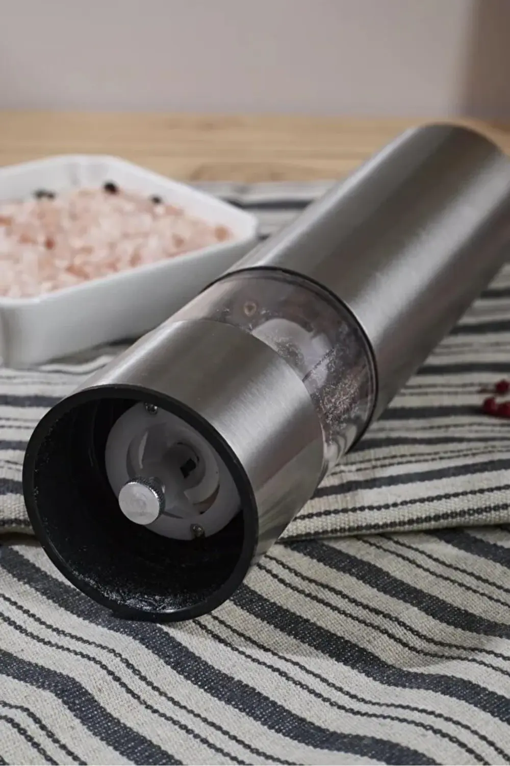 Millo Metal Pilli Işıklı Baharat Öğütücü Değirmen