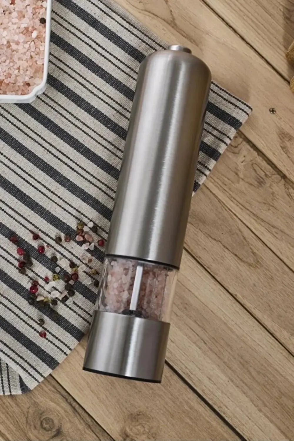 Millo Metal Pilli Işıklı Baharat Öğütücü Değirmen