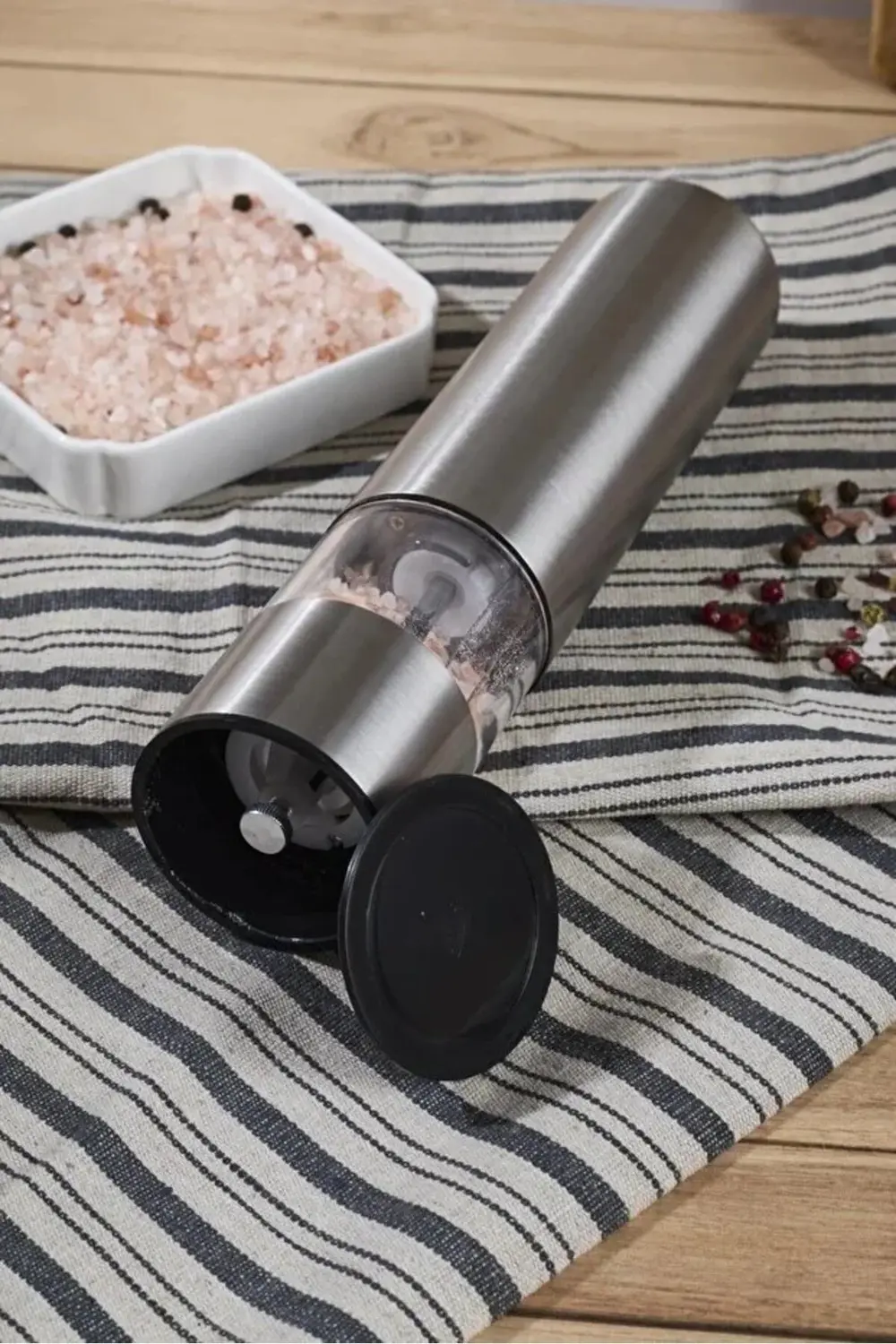 Millo Metal Pilli Işıklı Baharat Öğütücü Değirmen