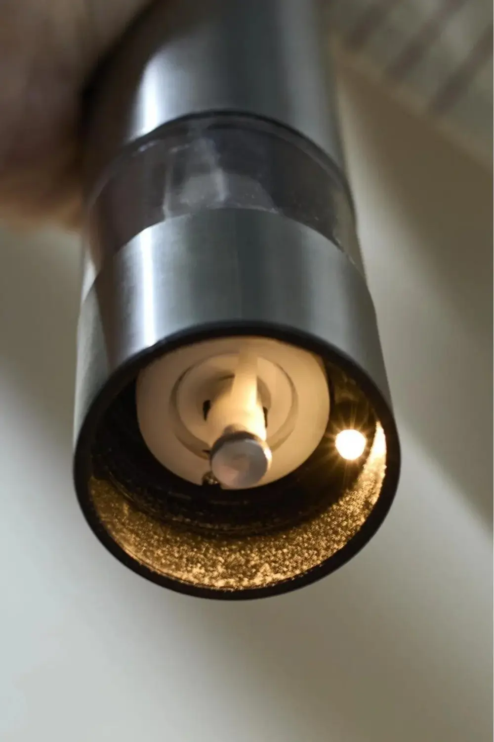 Millo Siyah Mat Pilli Işıklı Baharat Öğütücü Değirmen