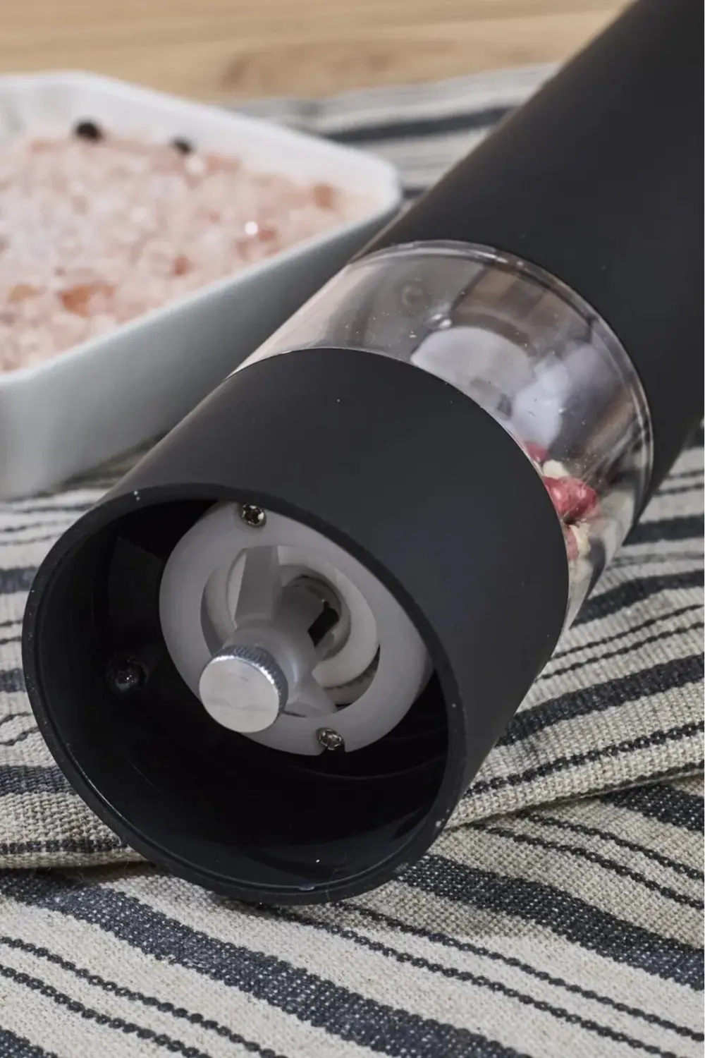 Millo Siyah Mat Pilli Işıklı Baharat Öğütücü Değirmen