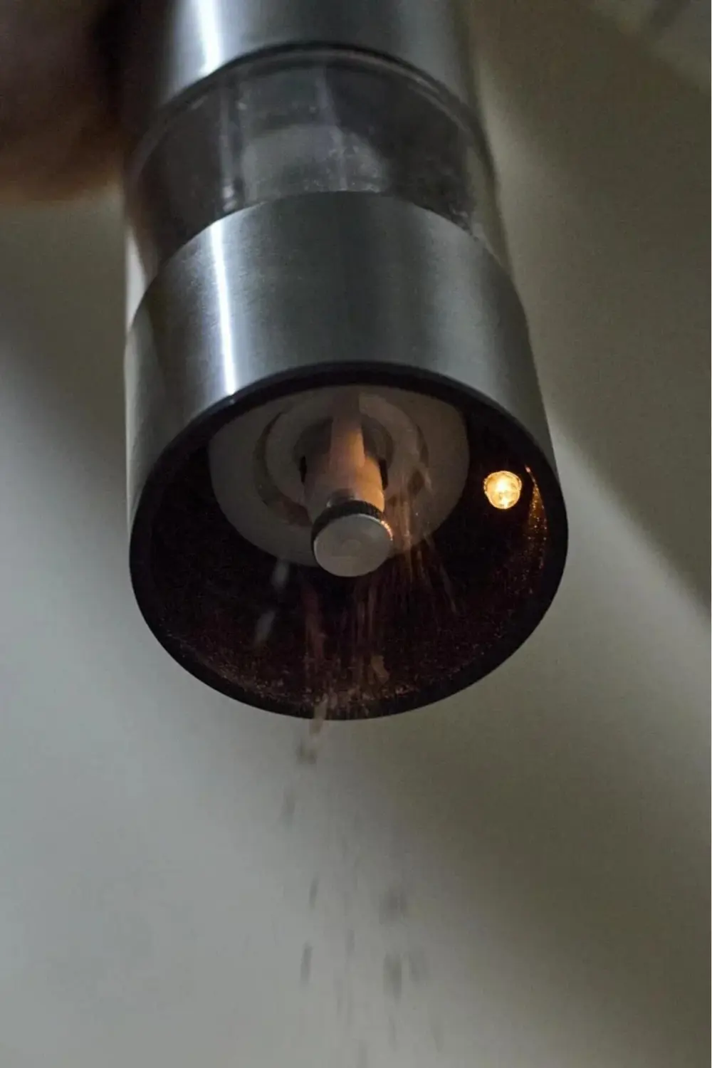 Millo Siyah Mat Pilli Işıklı Baharat Öğütücü Değirmen