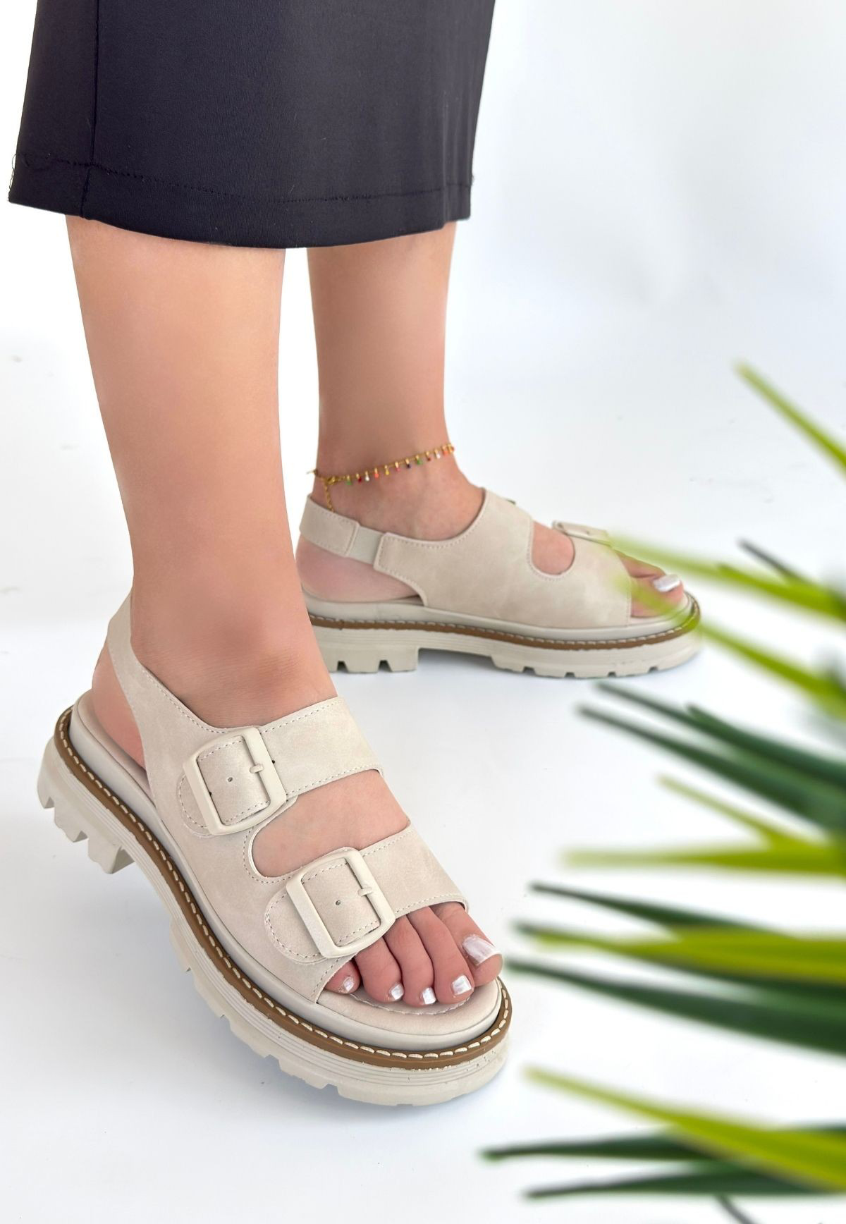 Milta Bej Nubuk Sandalet