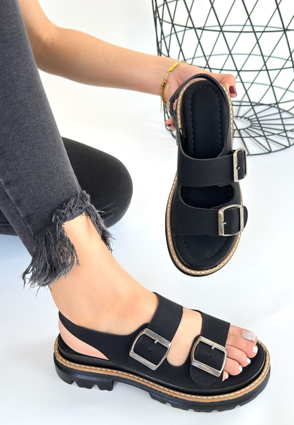 Milta Siyah Nubuk Sandalet