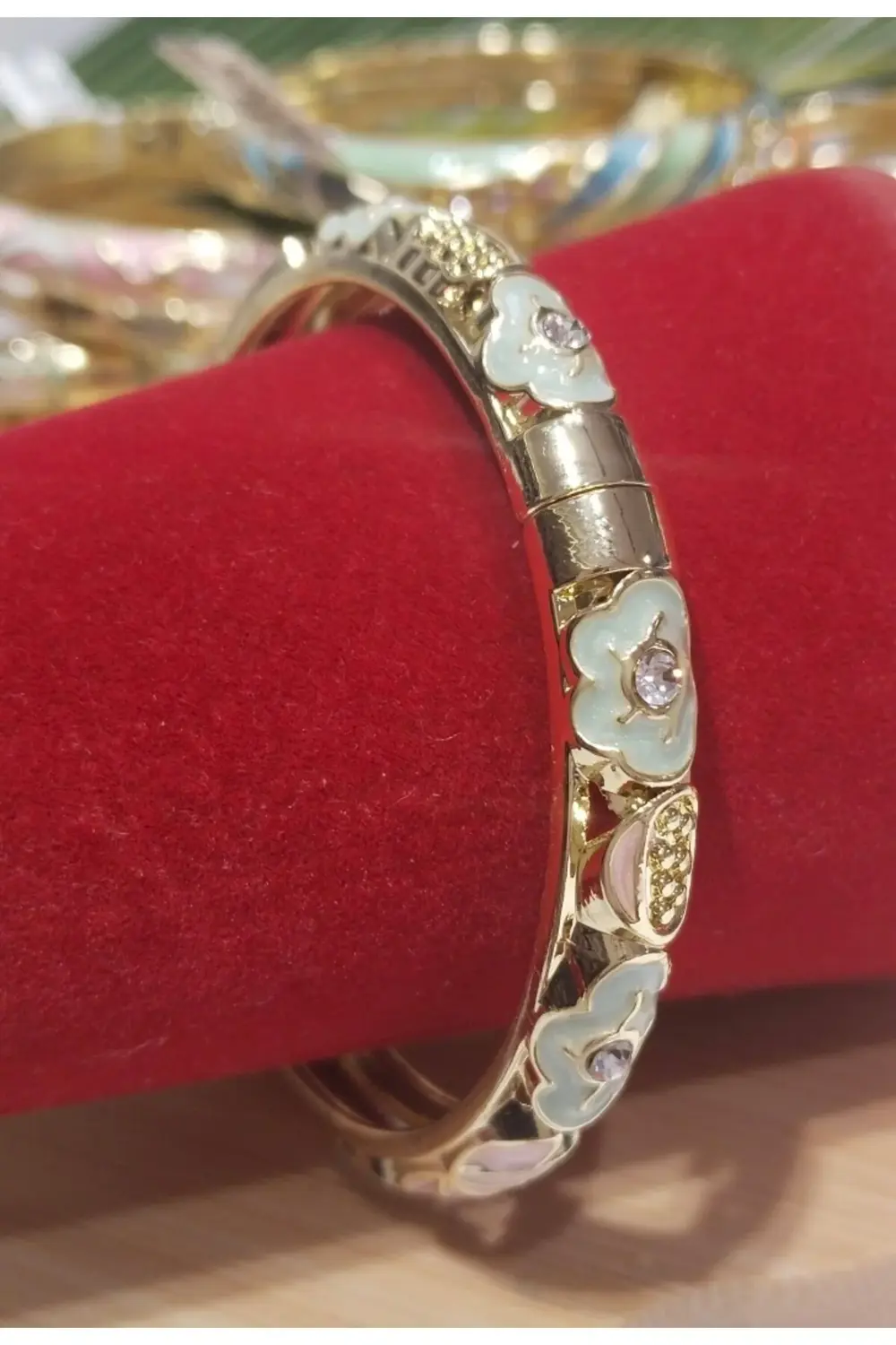 Mineli Kelepçeli Sedefli Bileklik