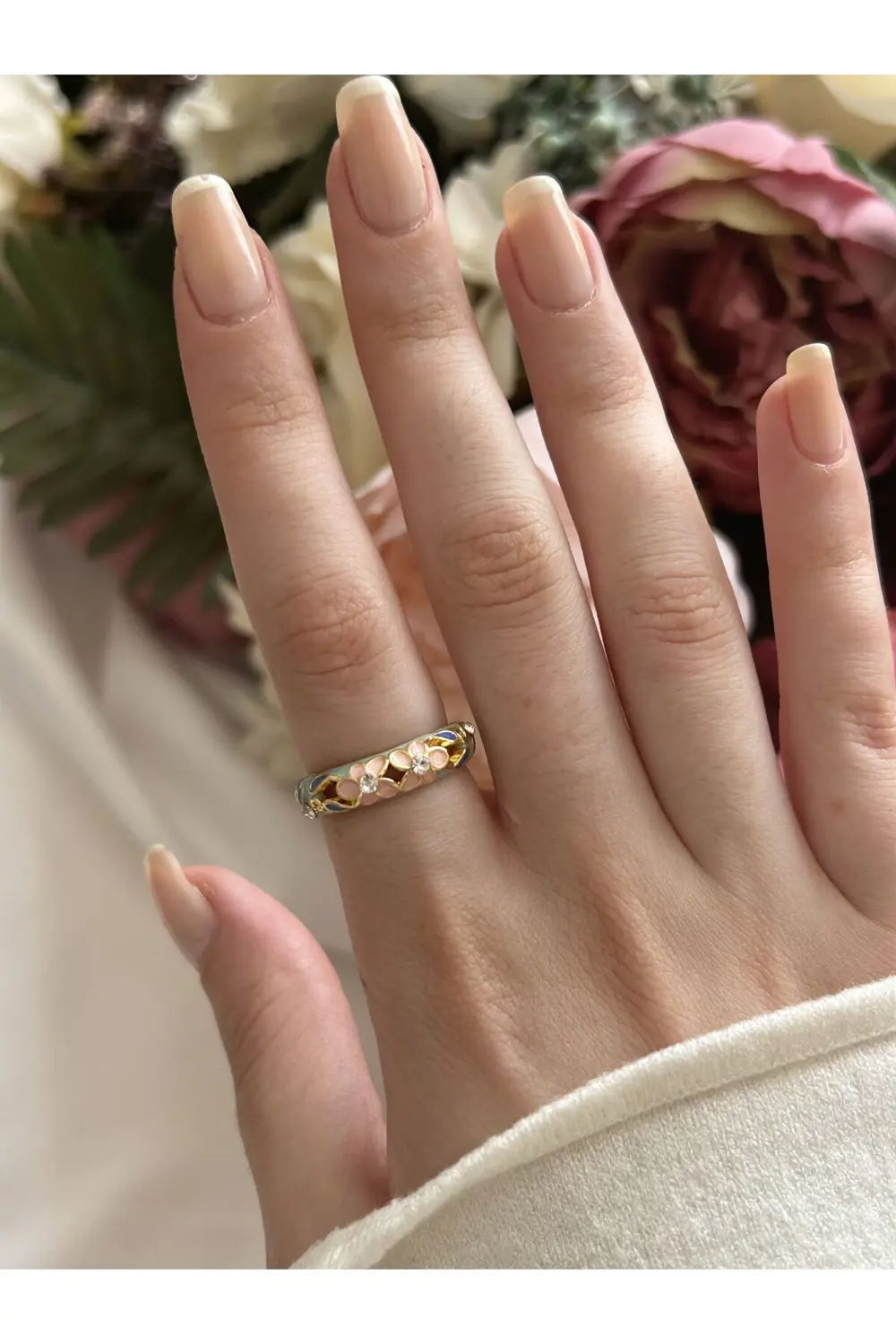 Atelier Emine Mineli Pembe Çiçek Detay Yüzük