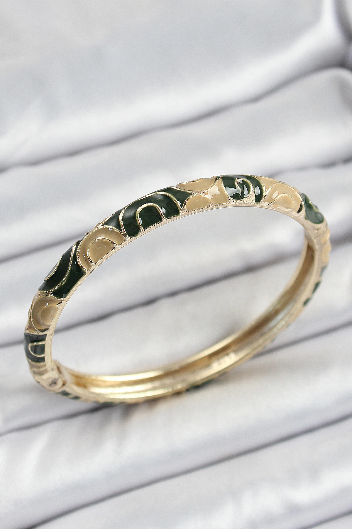 Mineli Pirinç Siyah ve Kahverengi Motifli Kadın Kelepçe - TJ-BB71